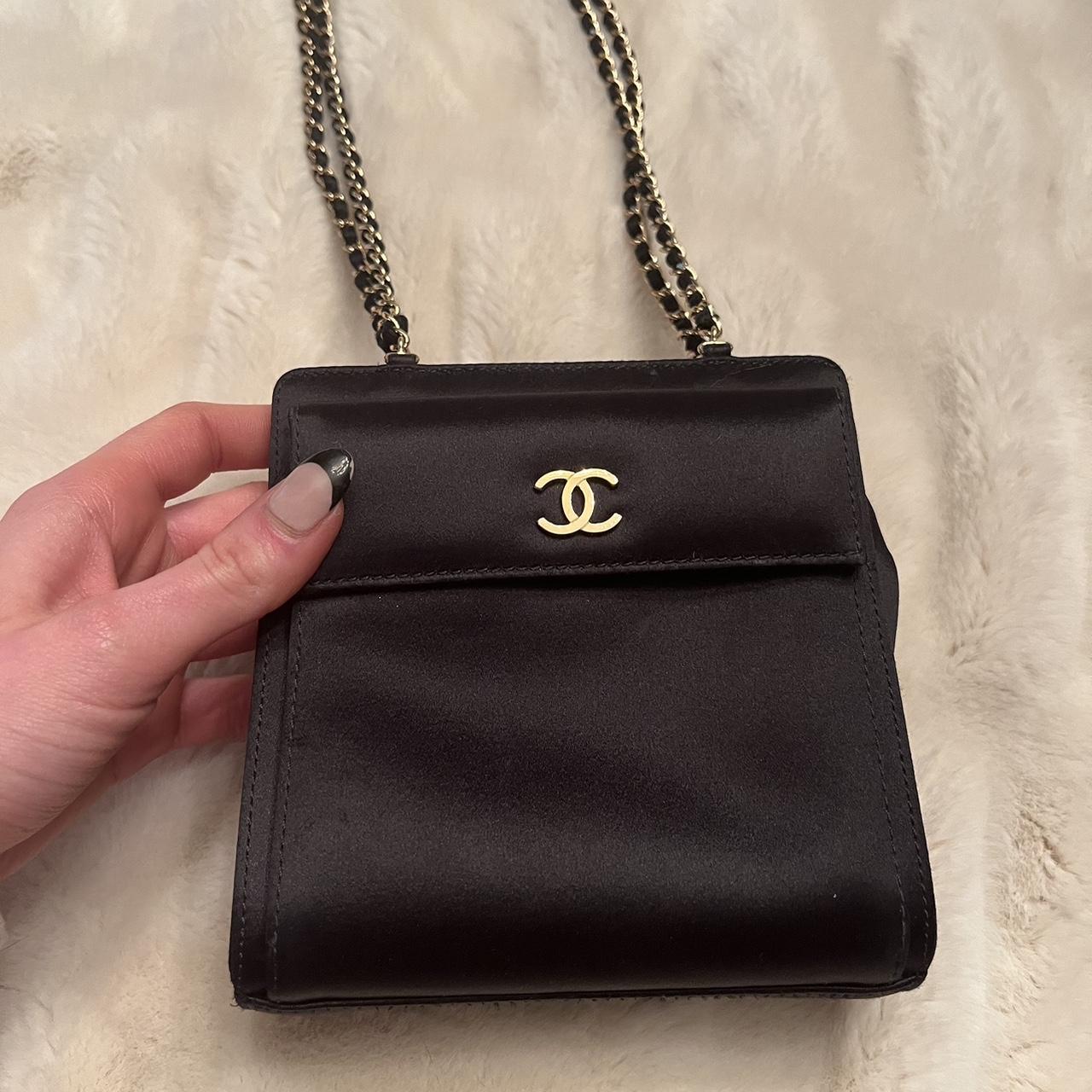 Chanel Vintage XL Supermodel Tote Bag This is in - Depop