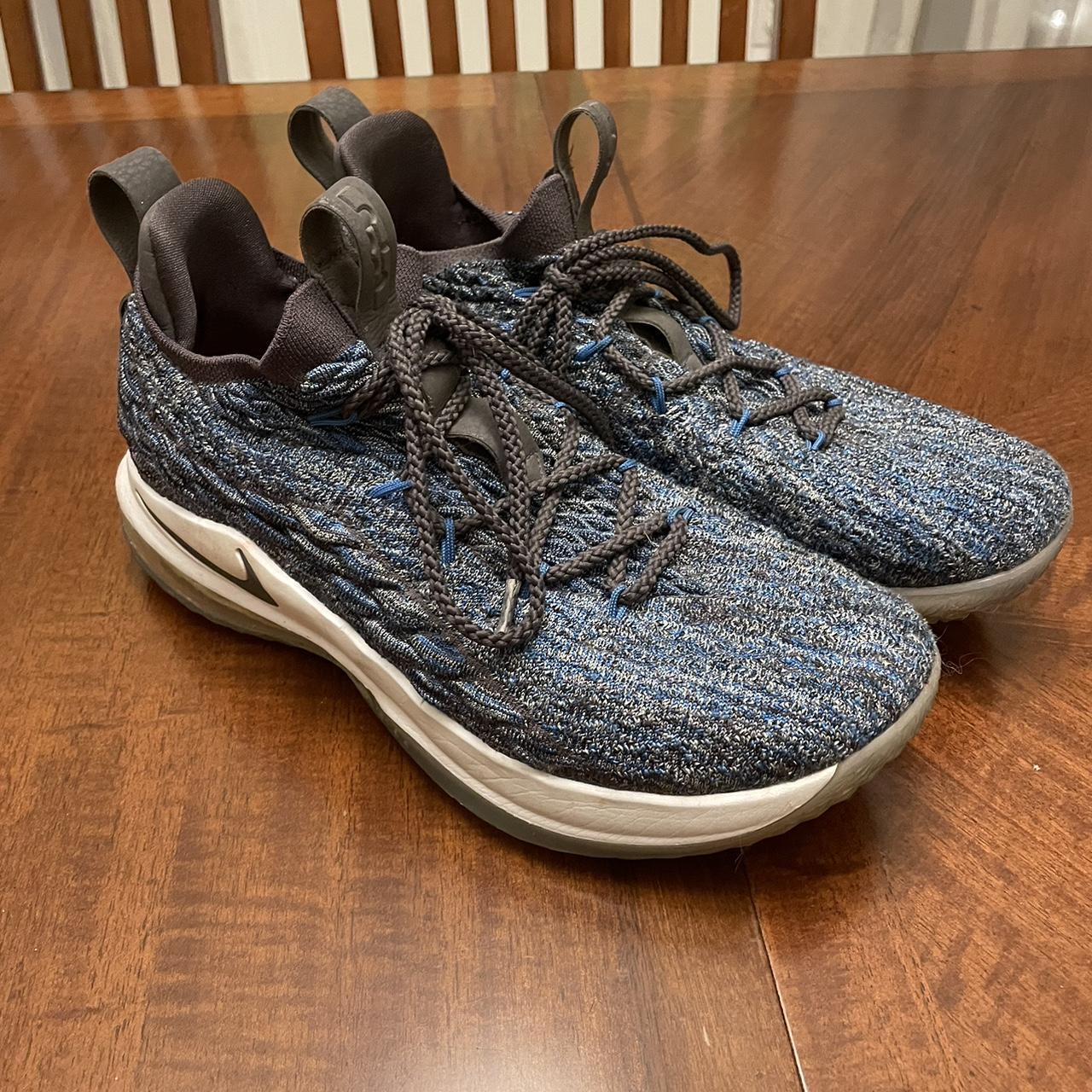 Lebron 15 hotsell signal blue