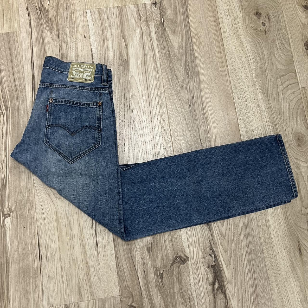 Men s 504 Levis Size 32x34 Depop