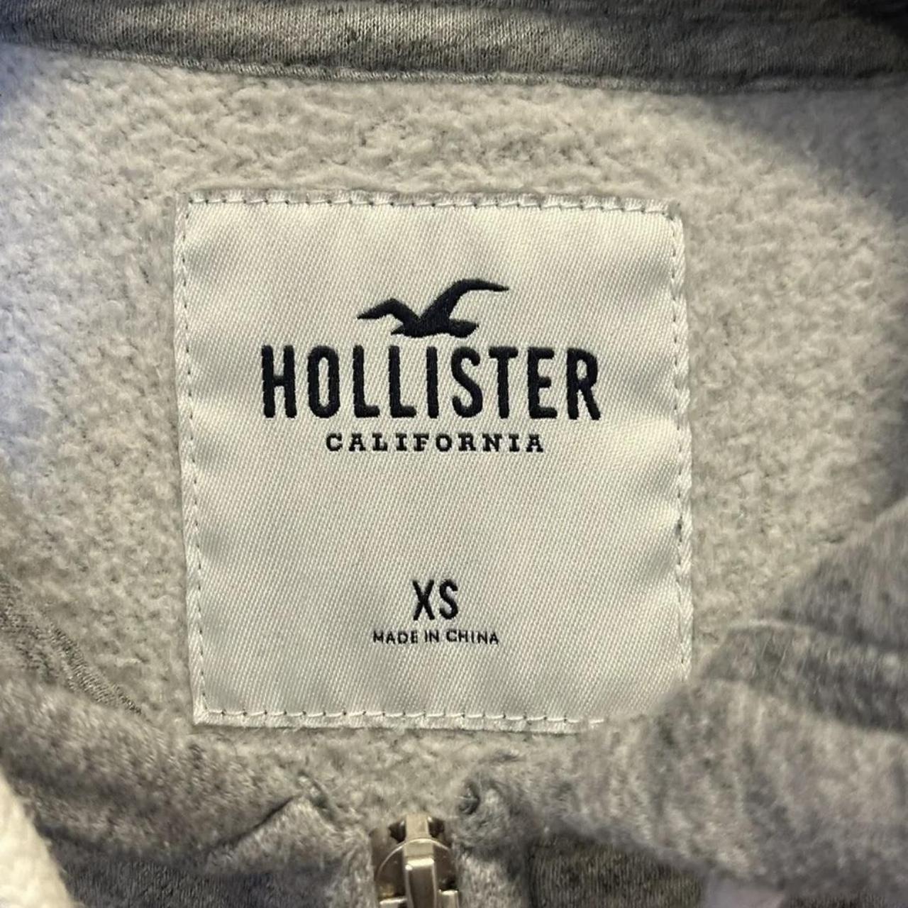 WOMANS GREY HOLLISTER ZIP HOODIE SIZE XS - Depop