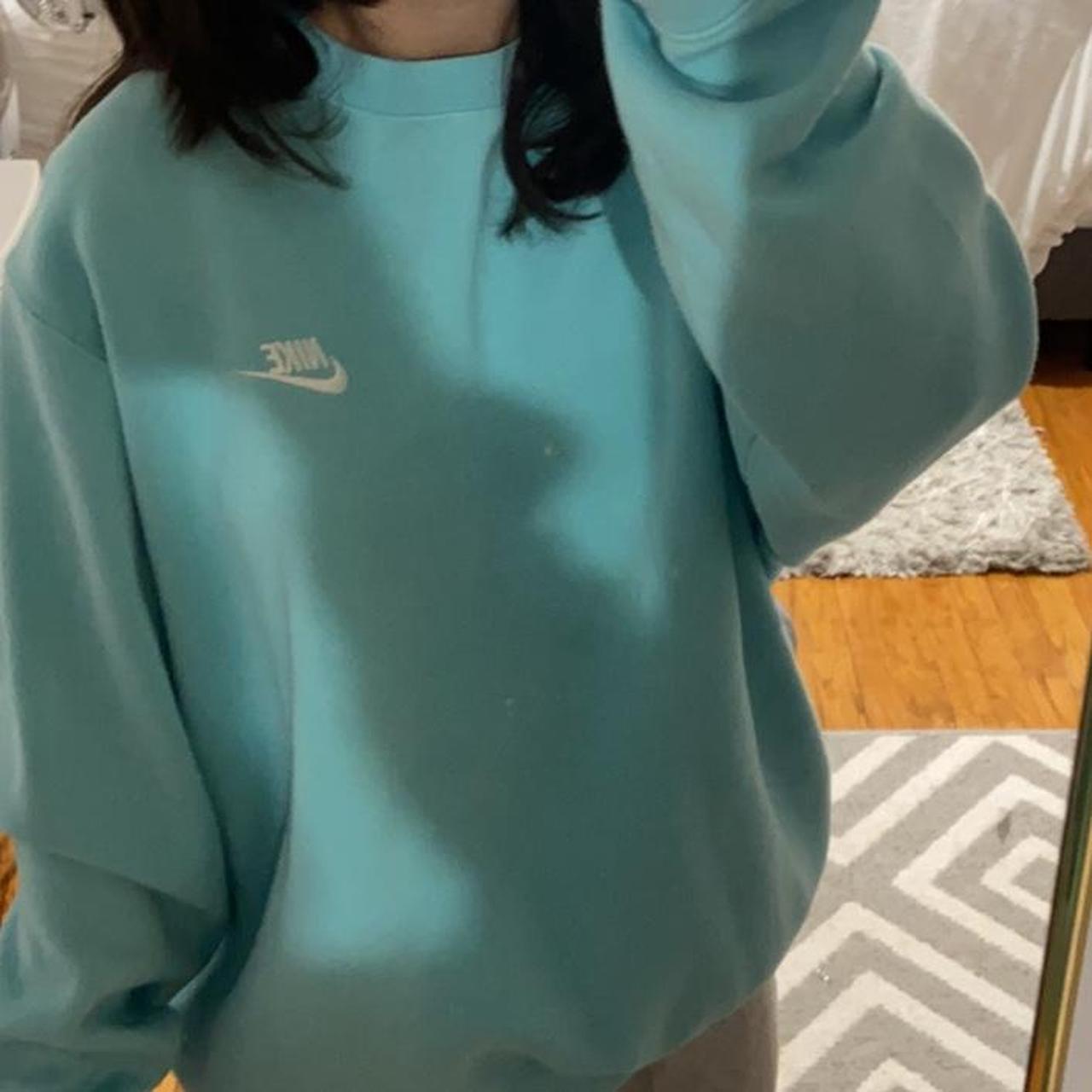 Nike discount sweatshirt pastel