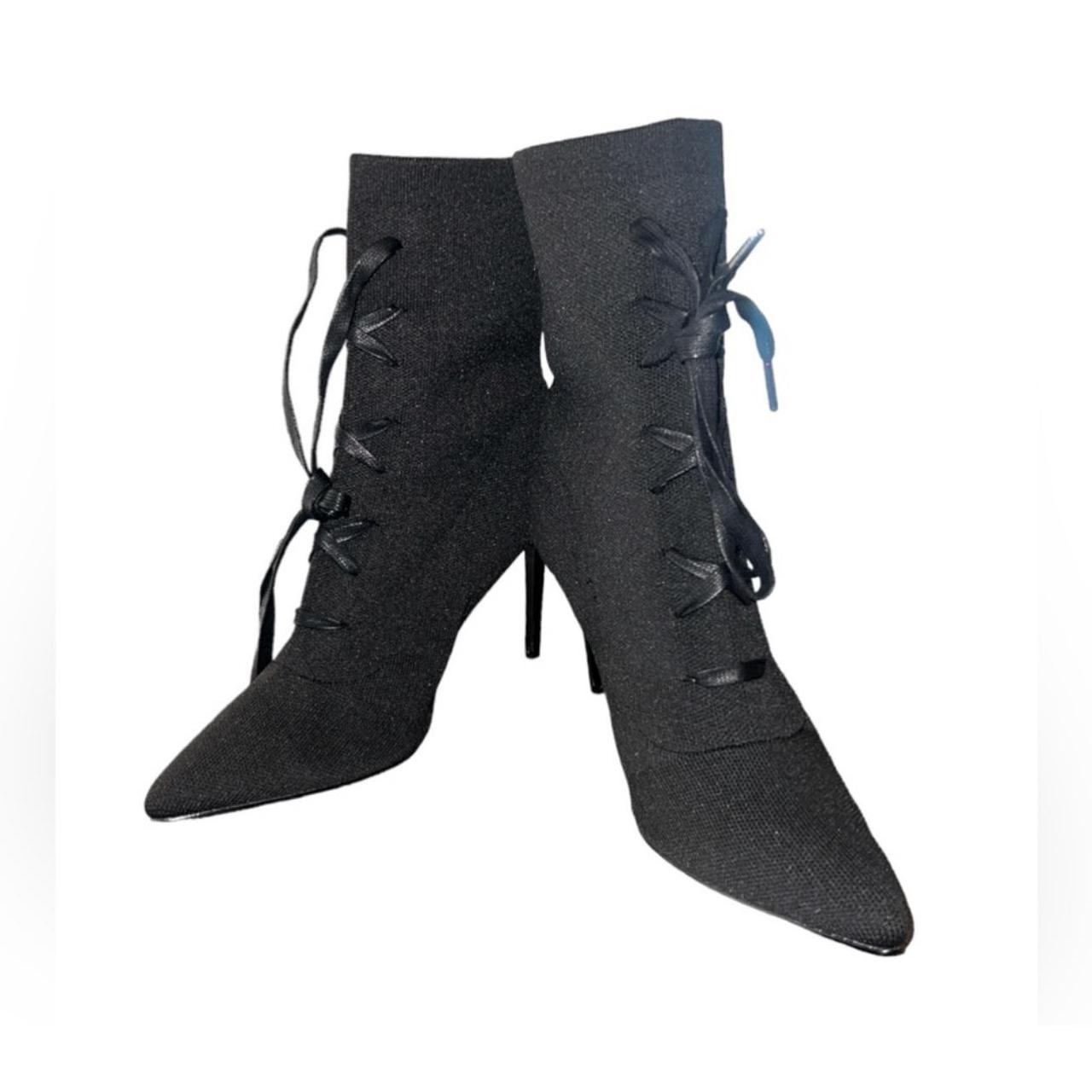 Kendall and hotsell kylie black booties