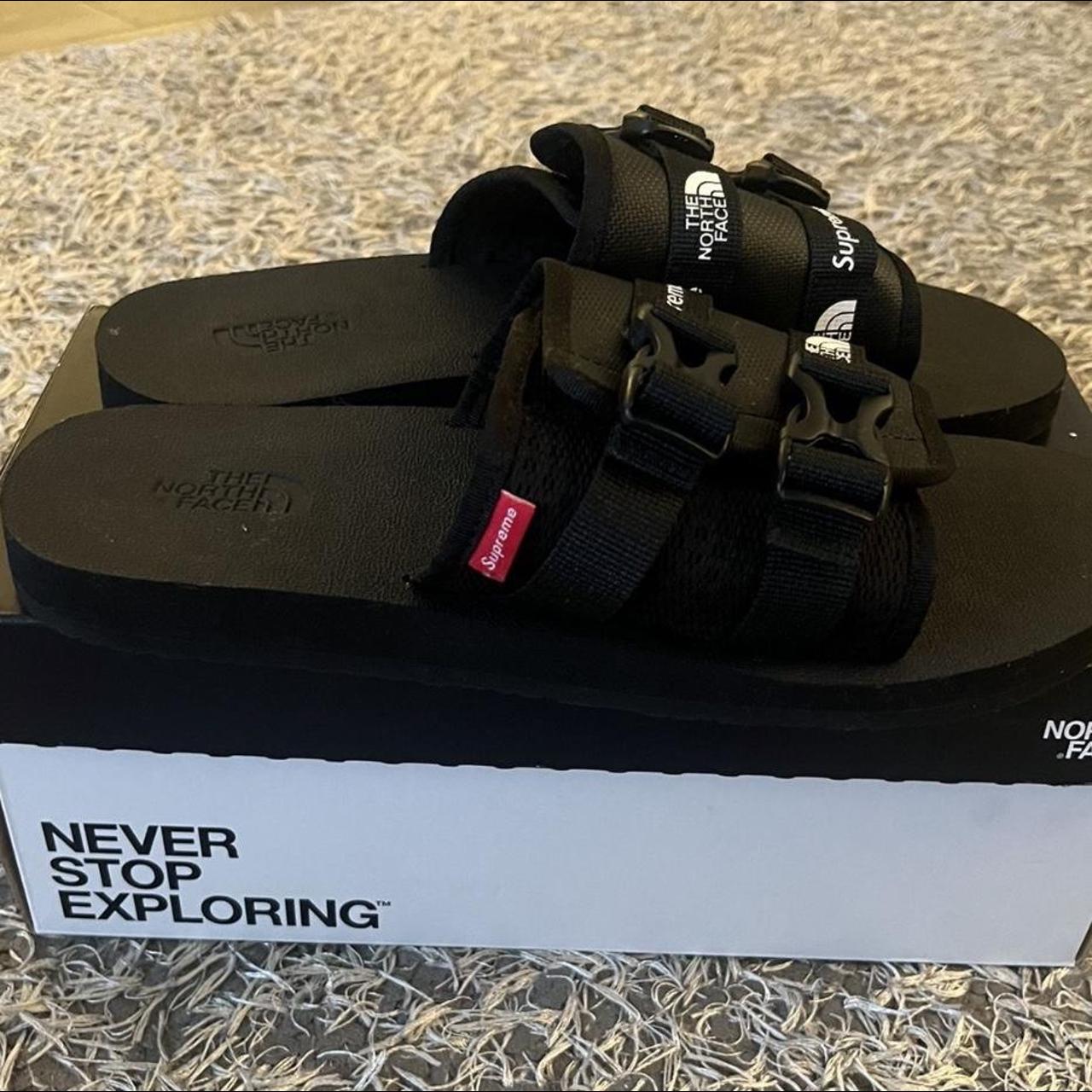 Supreme Keychain Sandals flip flops Black sneakers slippers