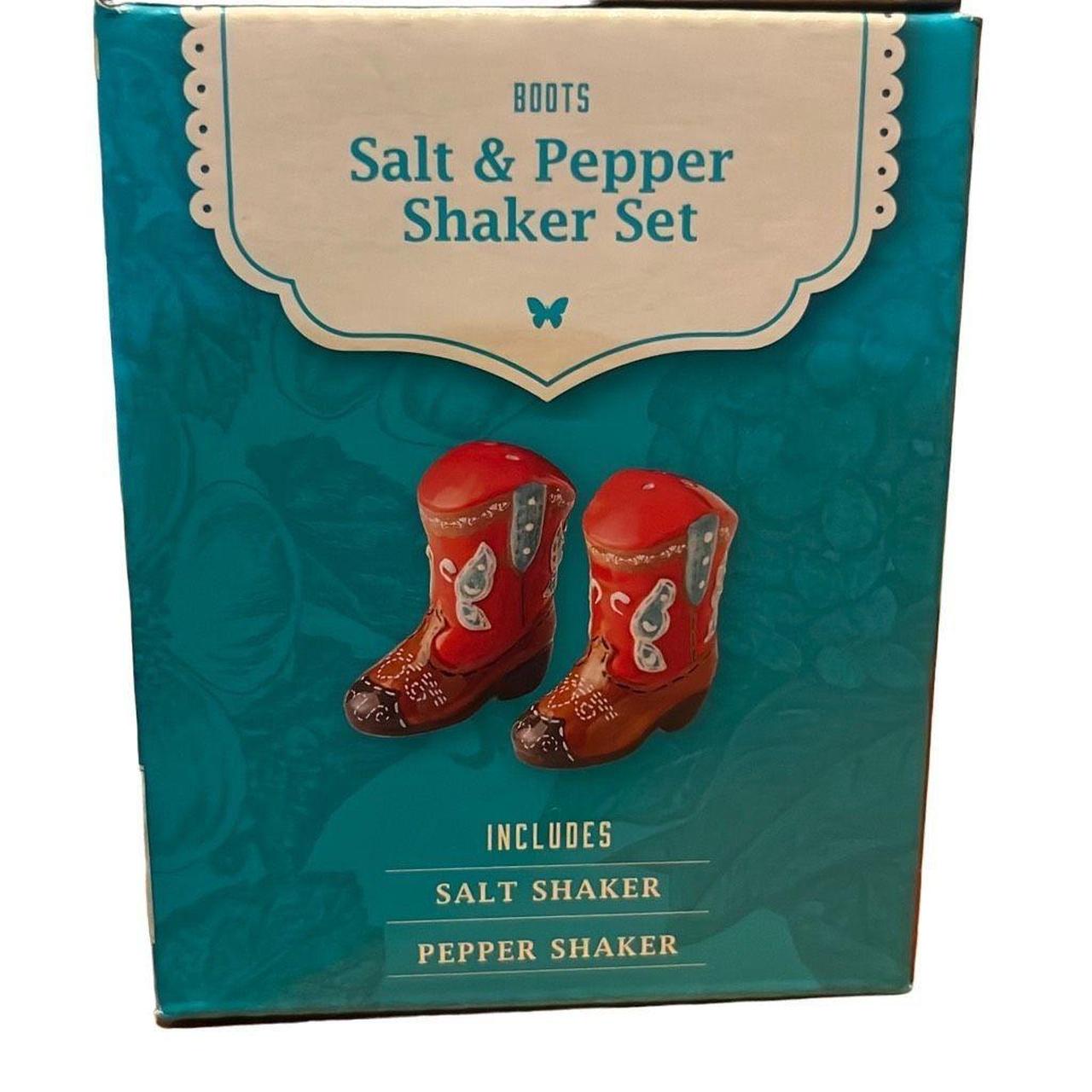 The Pioneer Woman Western Boots Salt and Pepper Shakers Set