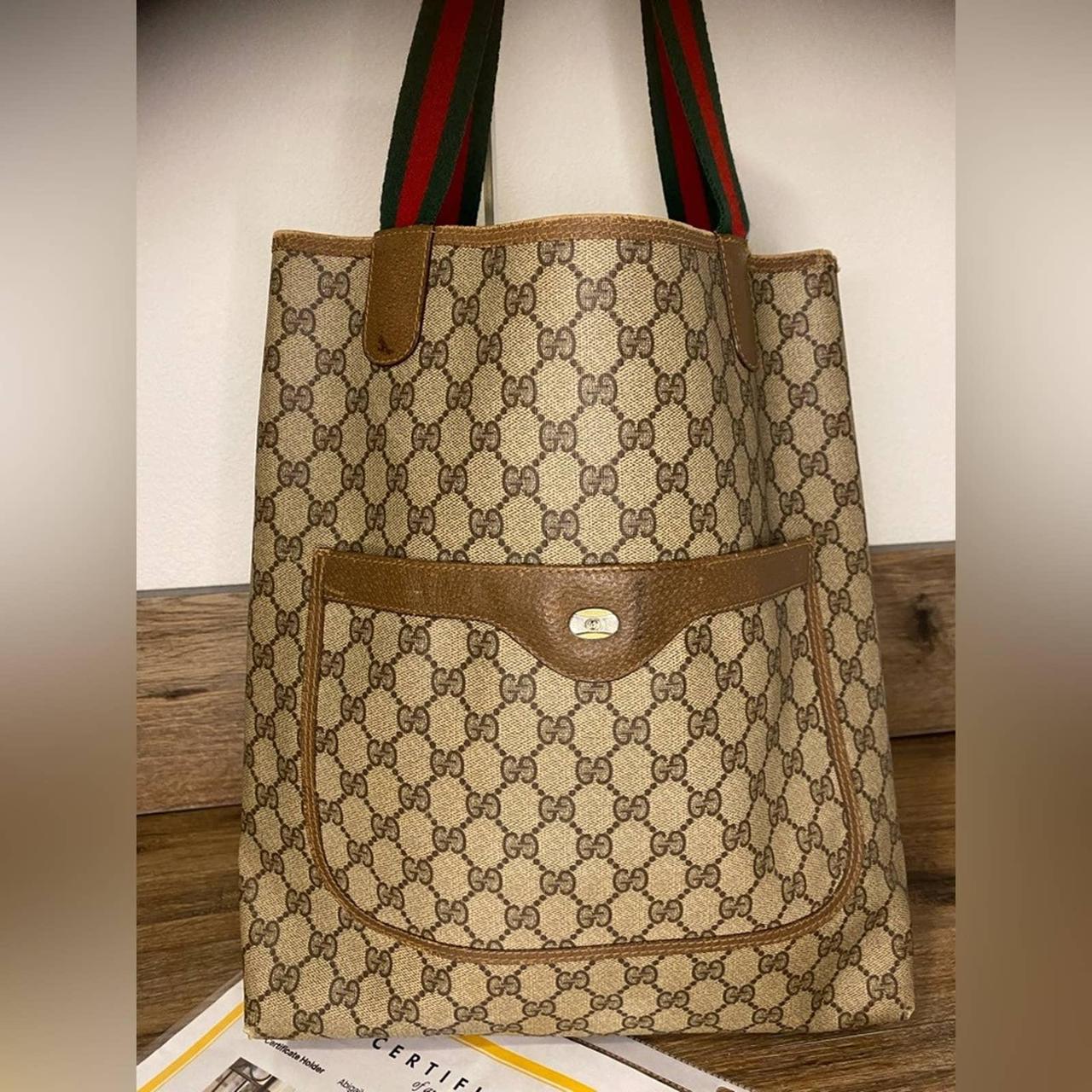 Beautiful Gucci Tote. Comes with a letter of Depop