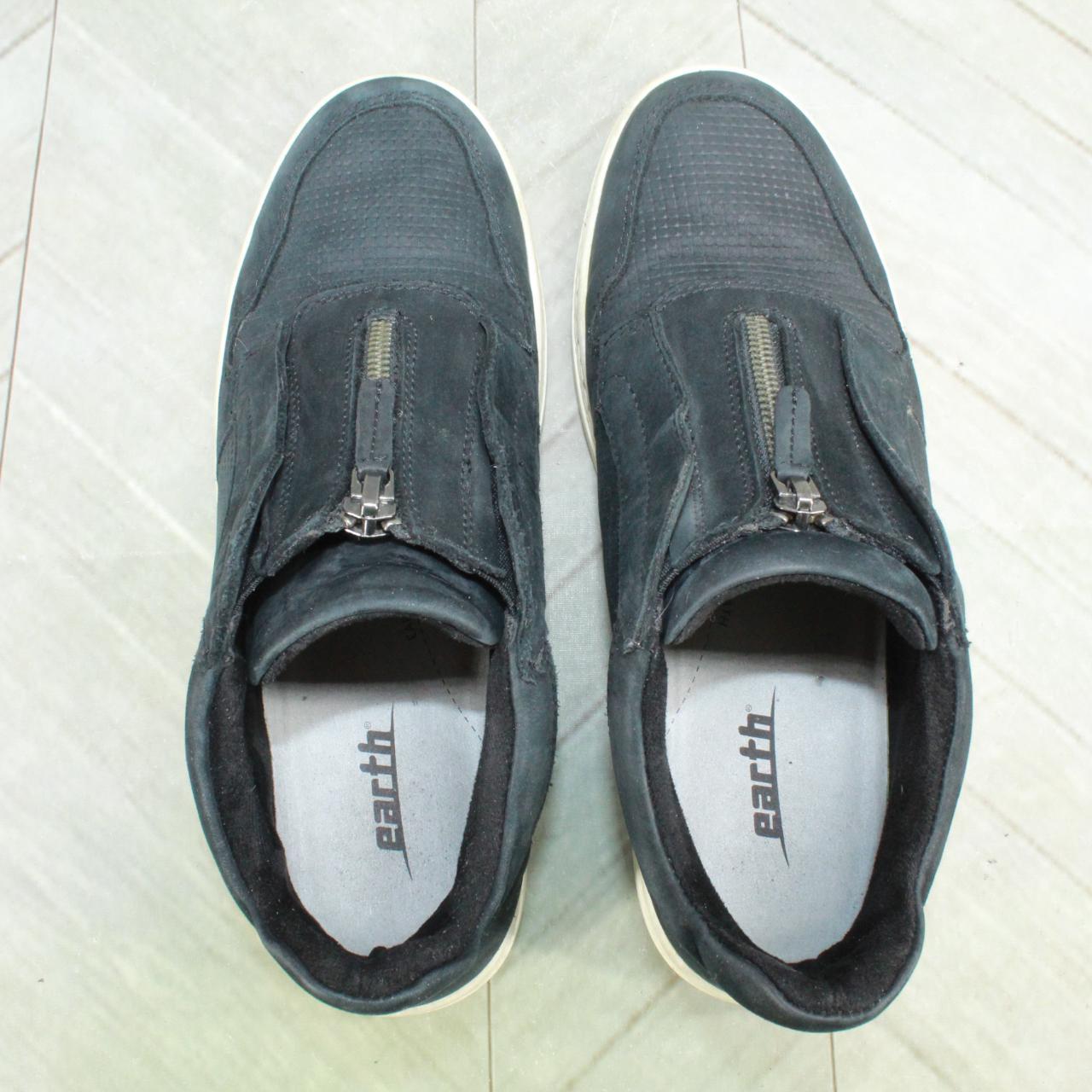 Earth zane slip on 2025 sneaker