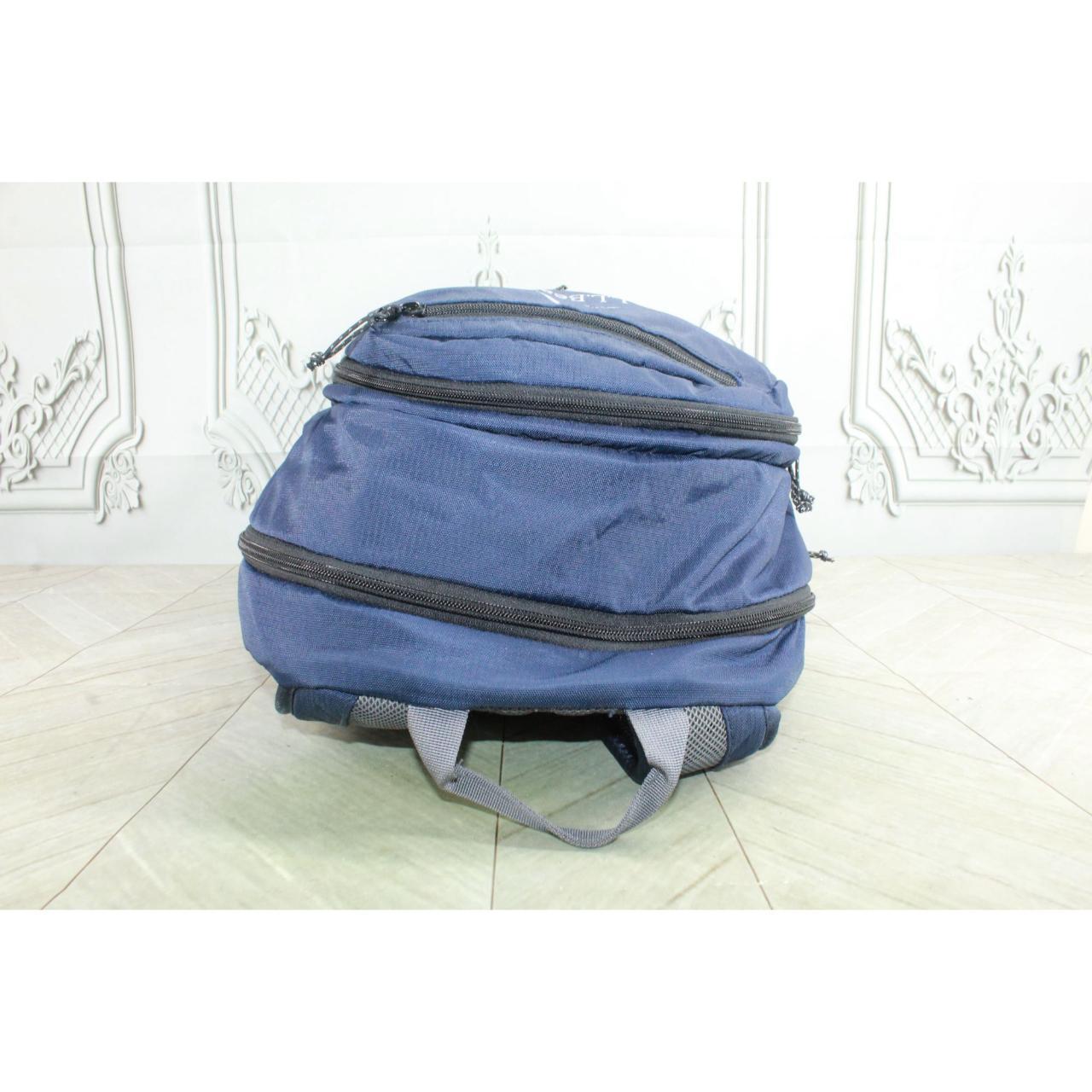 LL Bean Big Kids Classic Navy Nylon Comfort Carry... Depop