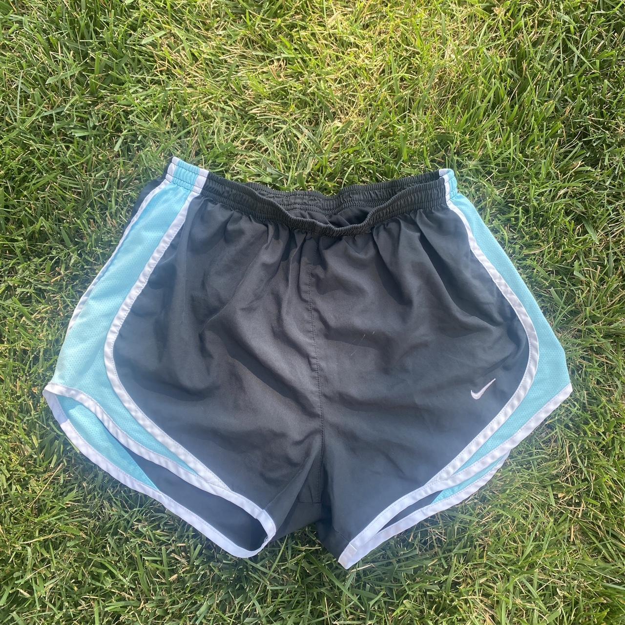 nike shorts women blue