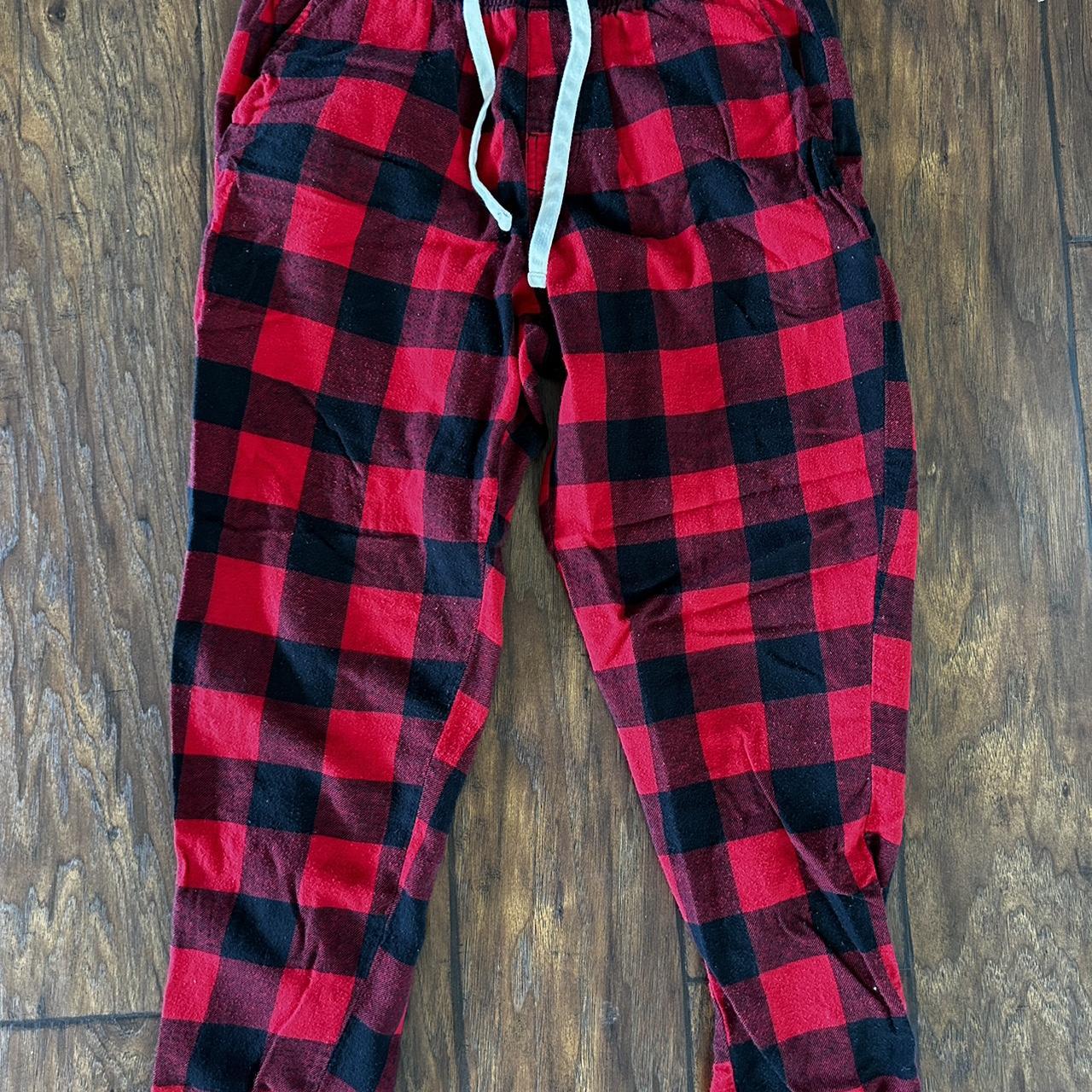 Old Navy Men's Red and Black Pajamas | Depop