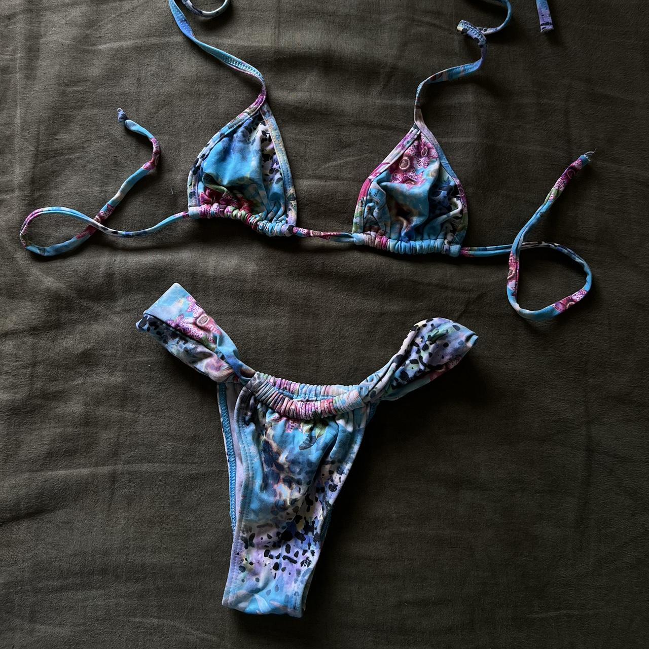 Calzedonia Women's Bikinisandtankinisets Depop