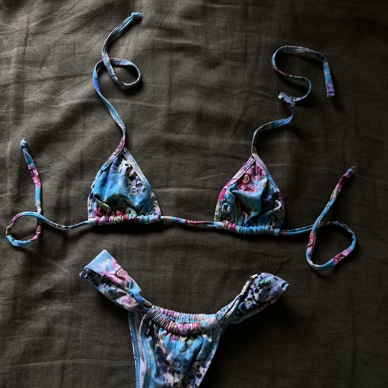 Calzedonia Women's Bikinisandtankinisets Depop