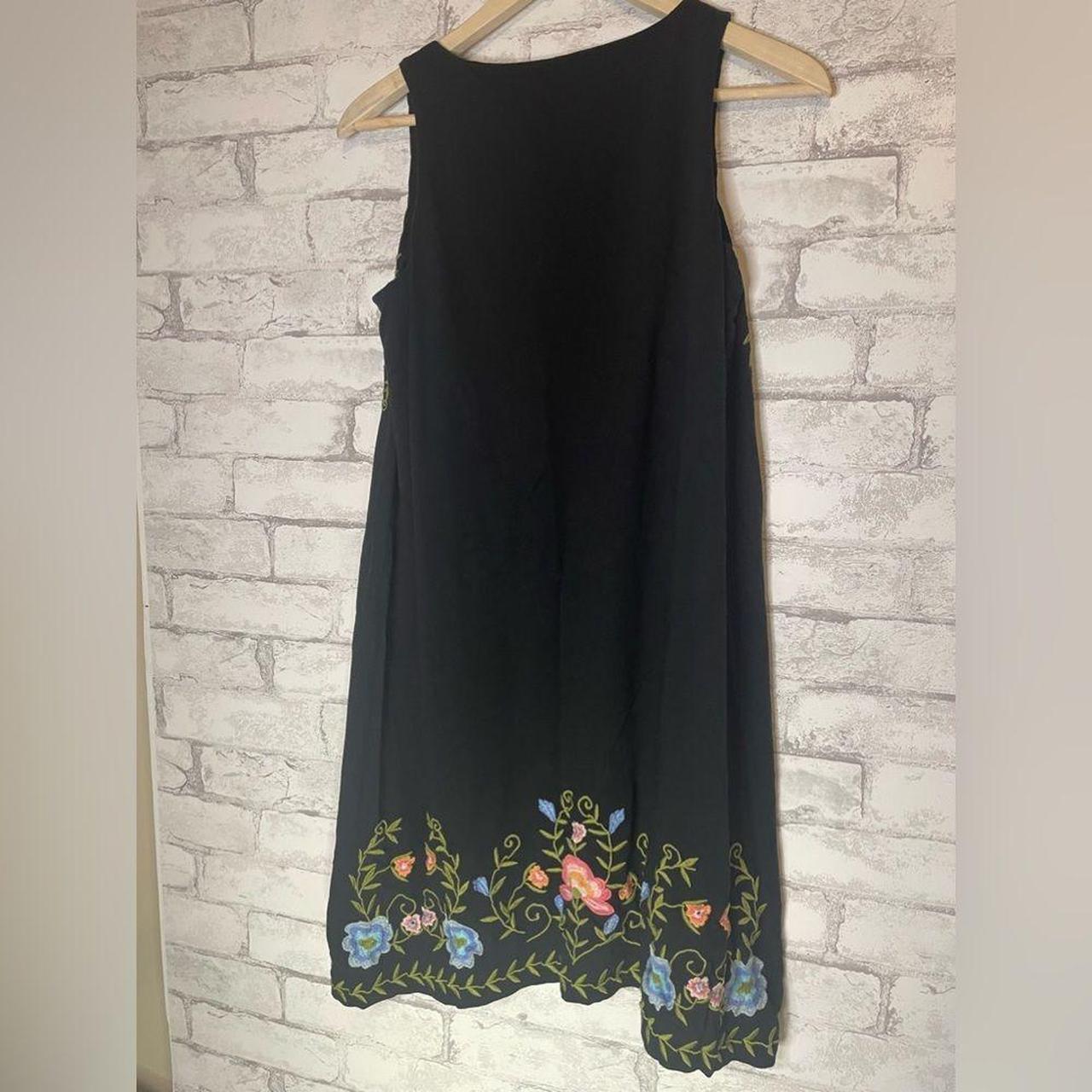 J. Jill Women's Size Small Floral Embroidered Black - Depop