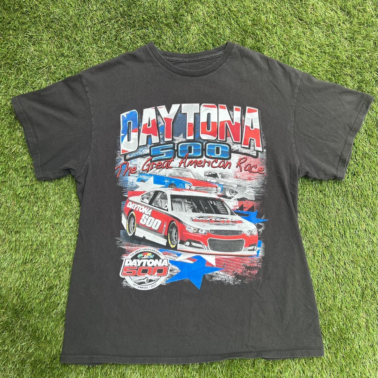 L Daytona 500 Race T-shirt • comfortable • vintage... - Depop