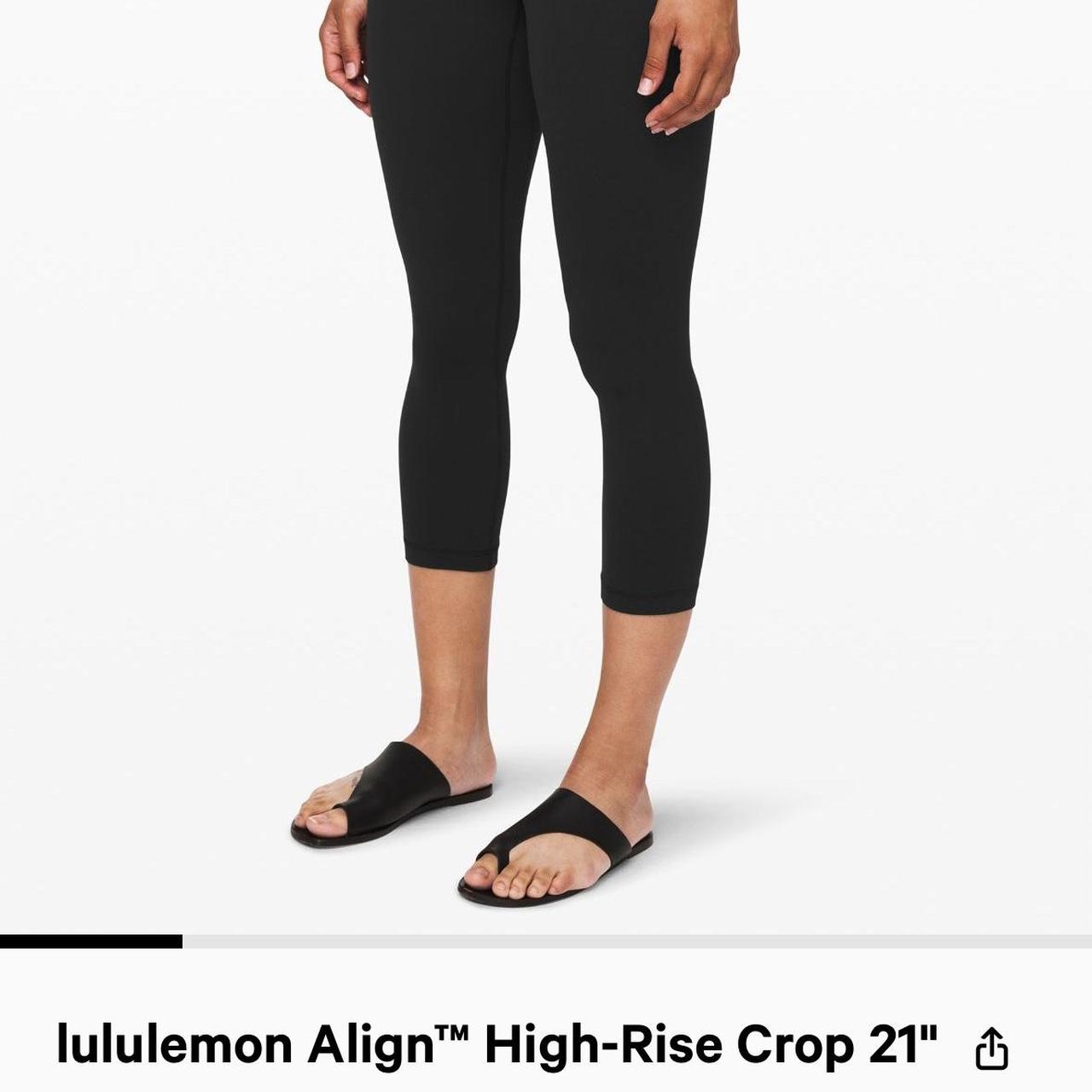 Lululemon Blue Cropped leggings Size 4 Only worn a - Depop