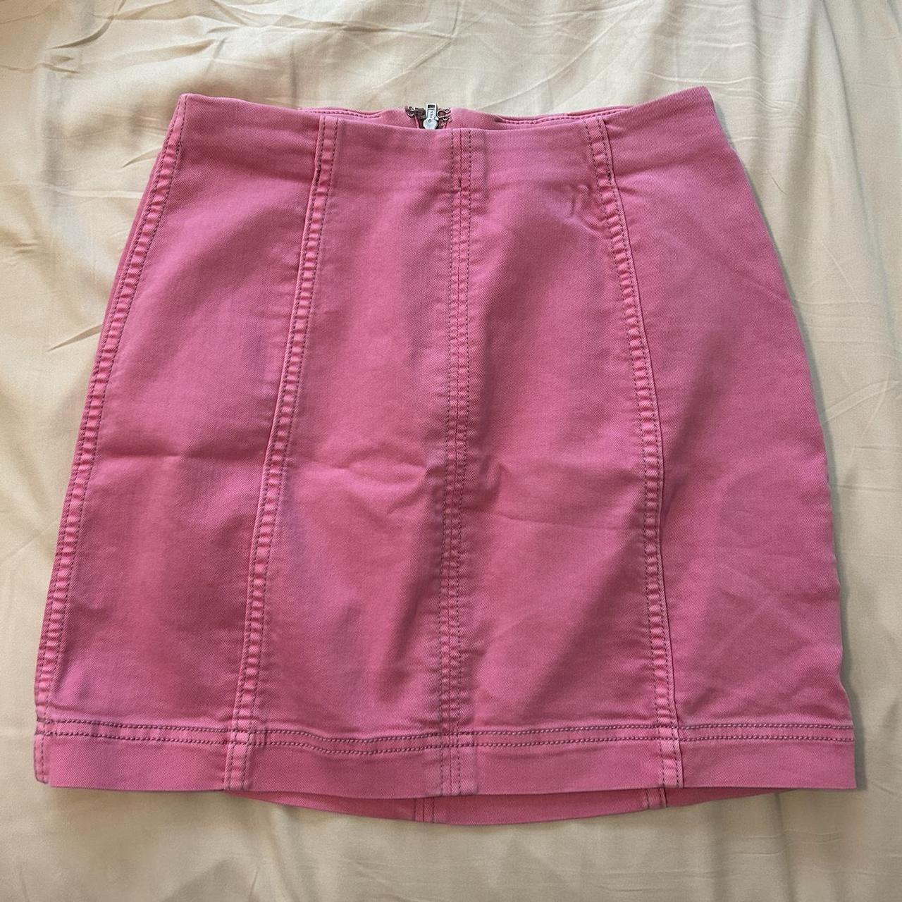 Pink Free People skirt - size 2, but stretchy so... - Depop