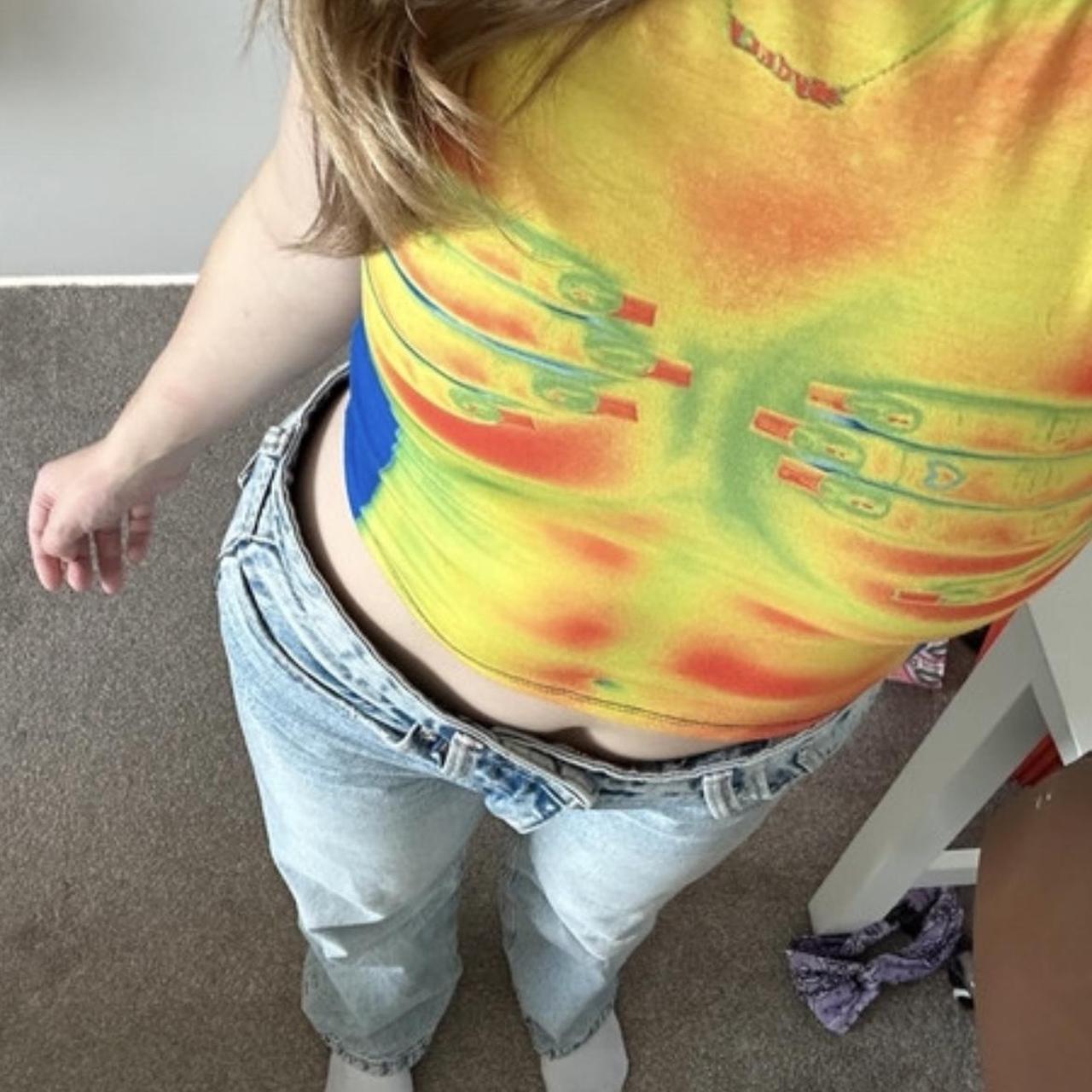 トップス jaded london thermal tee Sydney Carlson x Jaded London thermal crop top. I | Depop