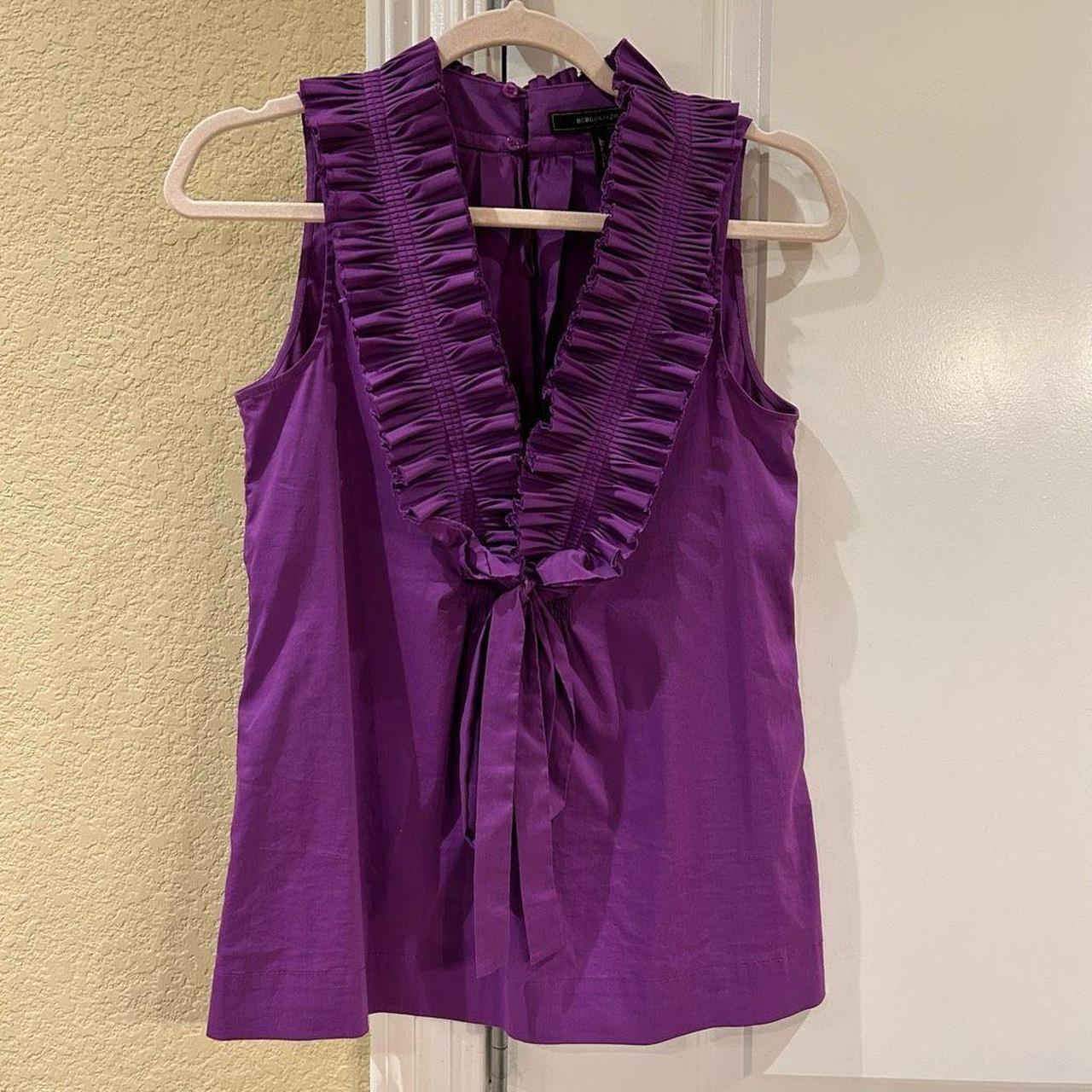 BCBG Maxazria purple sleeveless top size XS Button