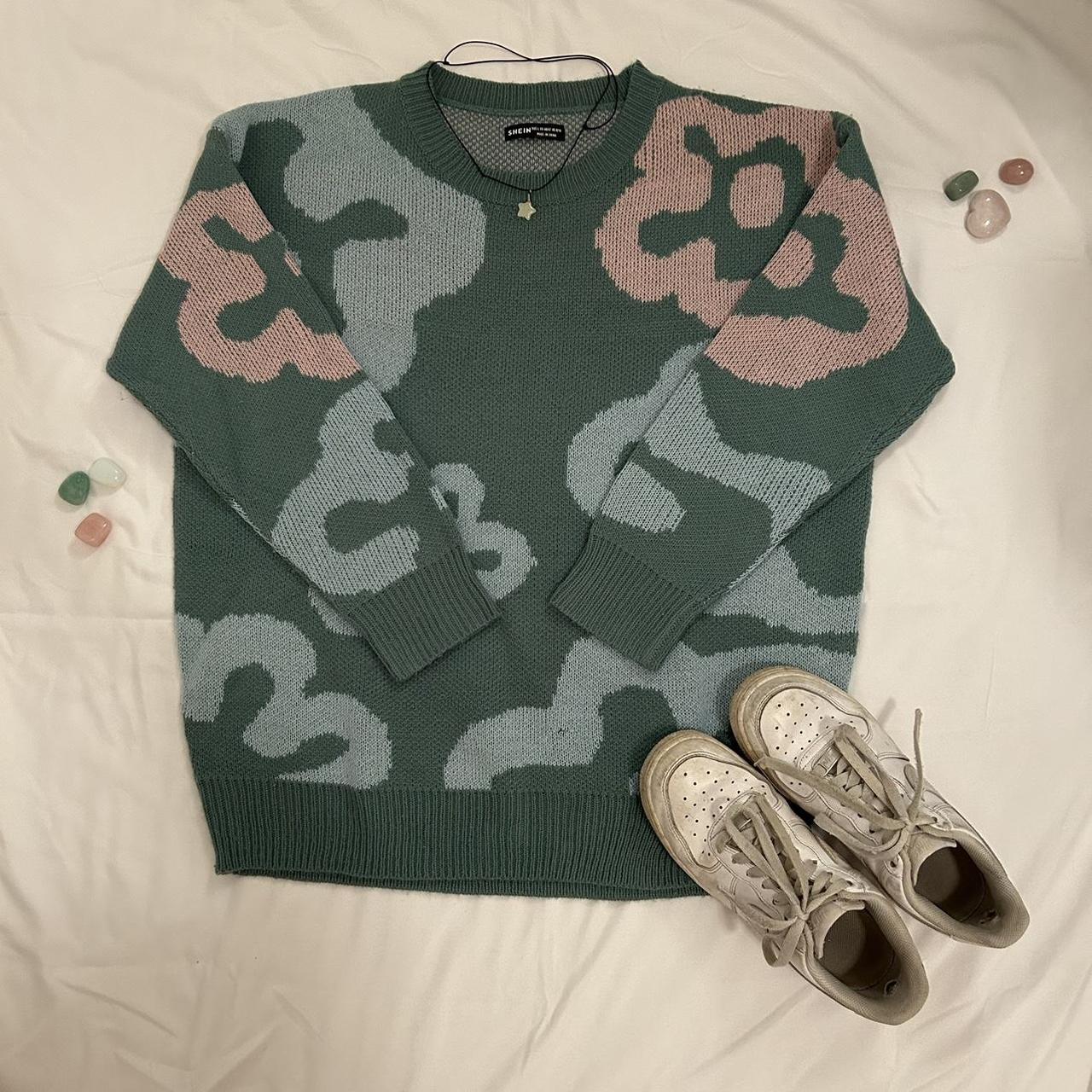 DAZY Women's Green and Pink Jumper | Depop