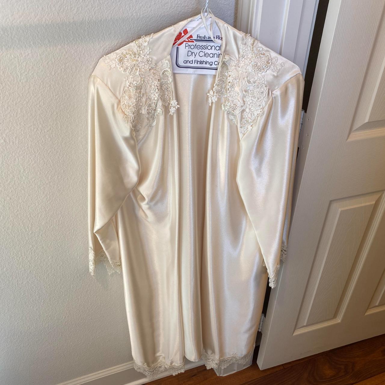 Vintage White Lace Robe Vintage Size 8 which fits up... Depop