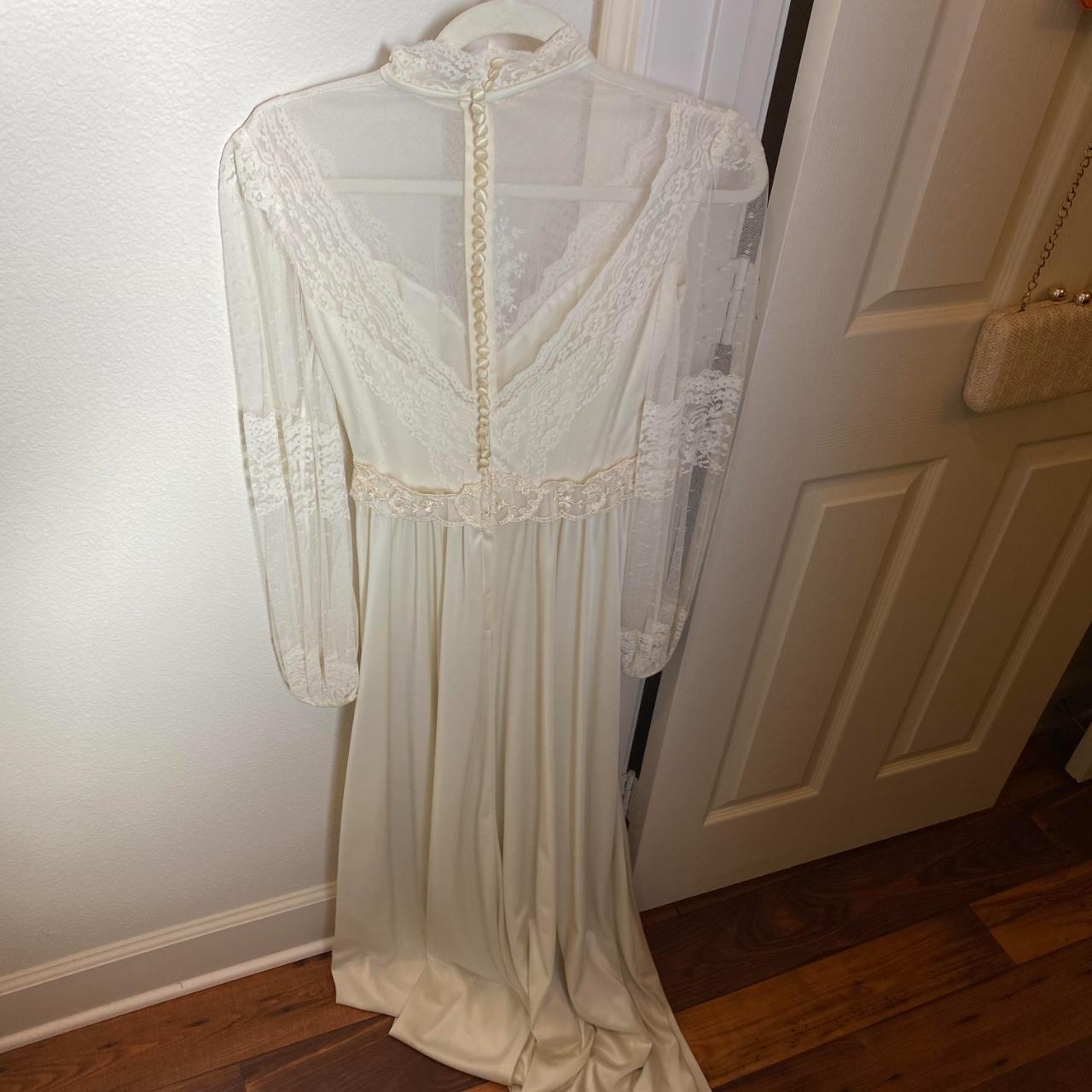 Vintage Lace Maxi Wedding Dress No size label but... - Depop