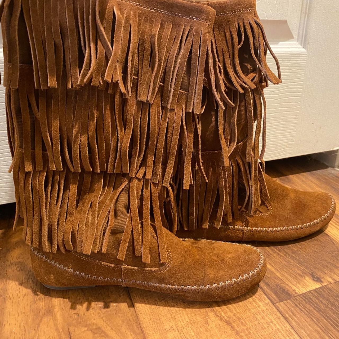 LC Lauren Conrad Women s Fringe Moccasin Boots Will. Depop