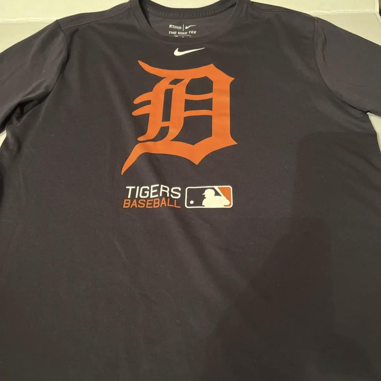 Mens Nike Large Black Dri-Fit Detroit Tigers - Depop