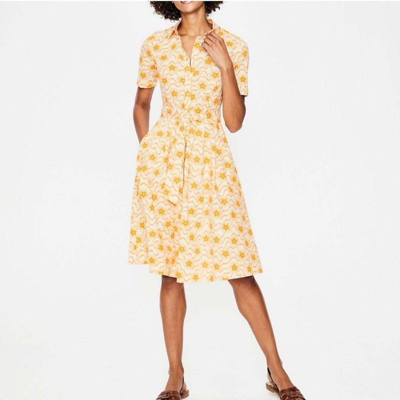 Absolutely stunning short sleeve collared fit &... - Depop