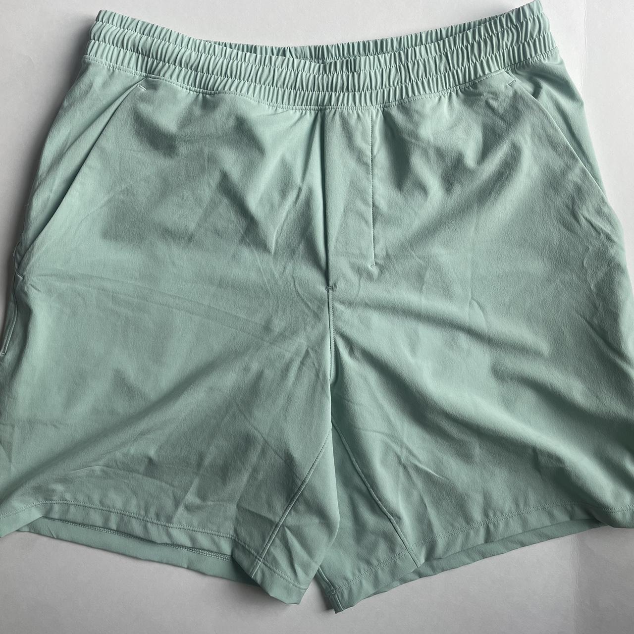 Lululemon Men's Green Shorts Depop