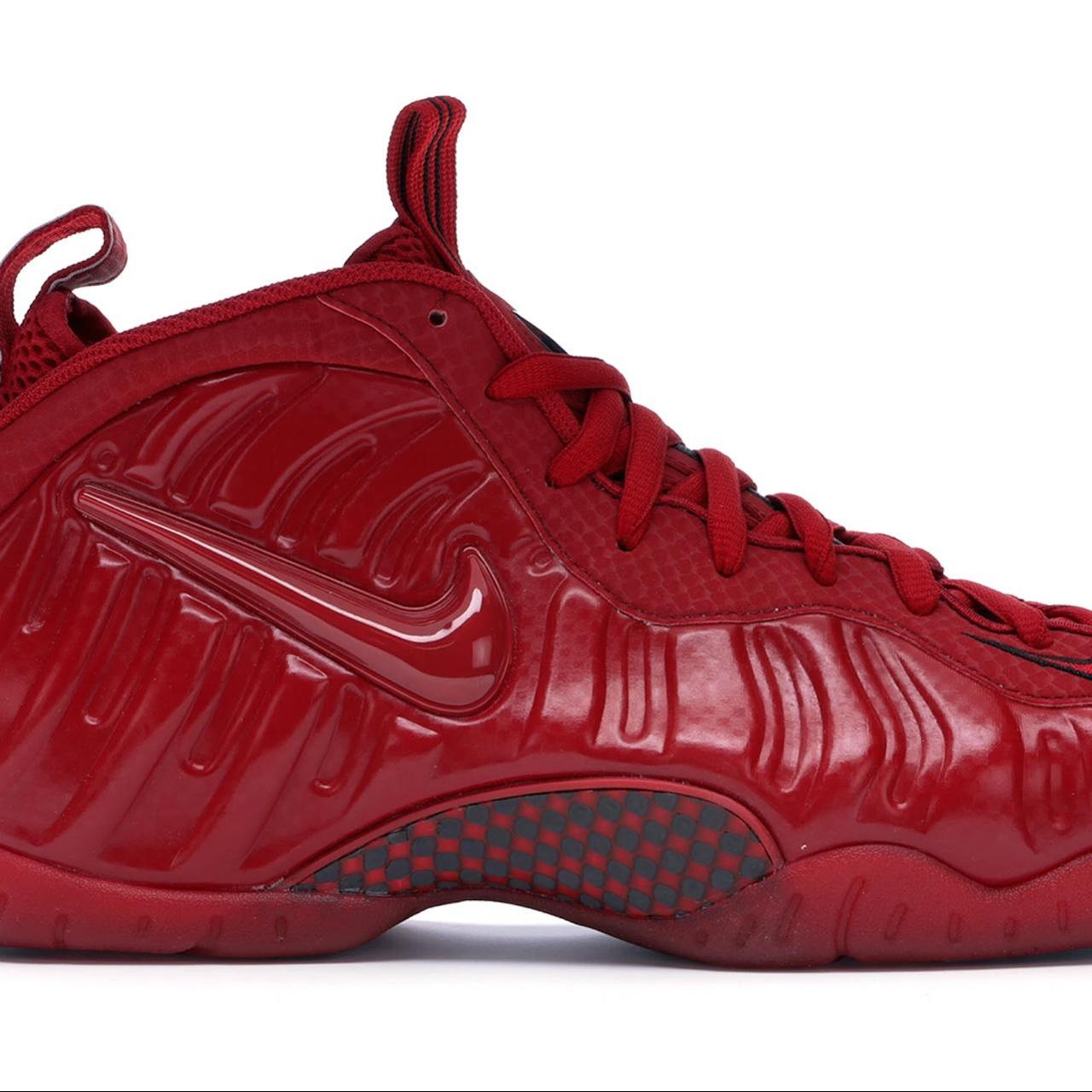 mens red nike trainers