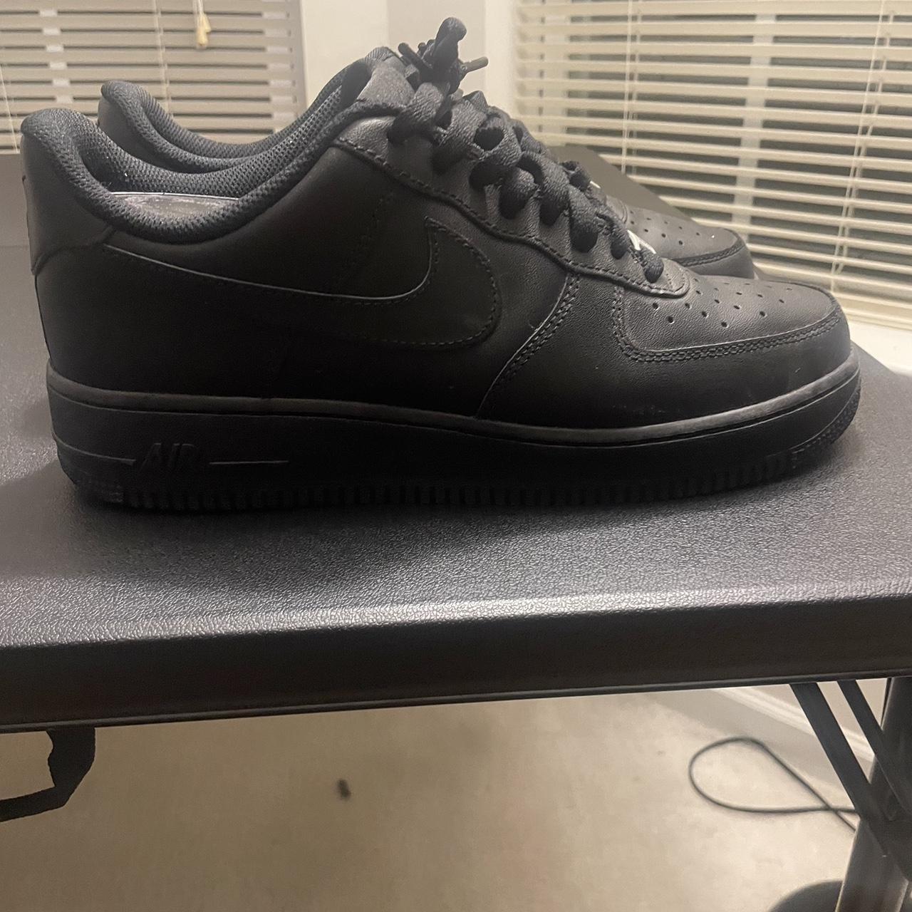 mens black air force 1 trainers