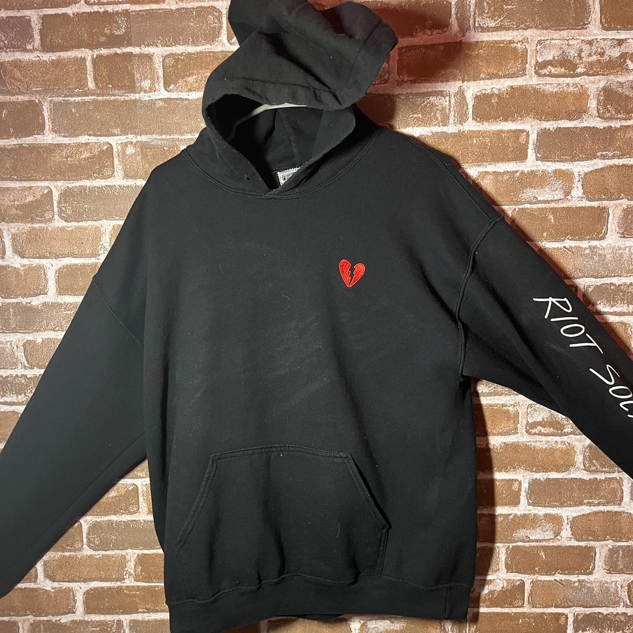 Riot society broken discount heart mens hoodie