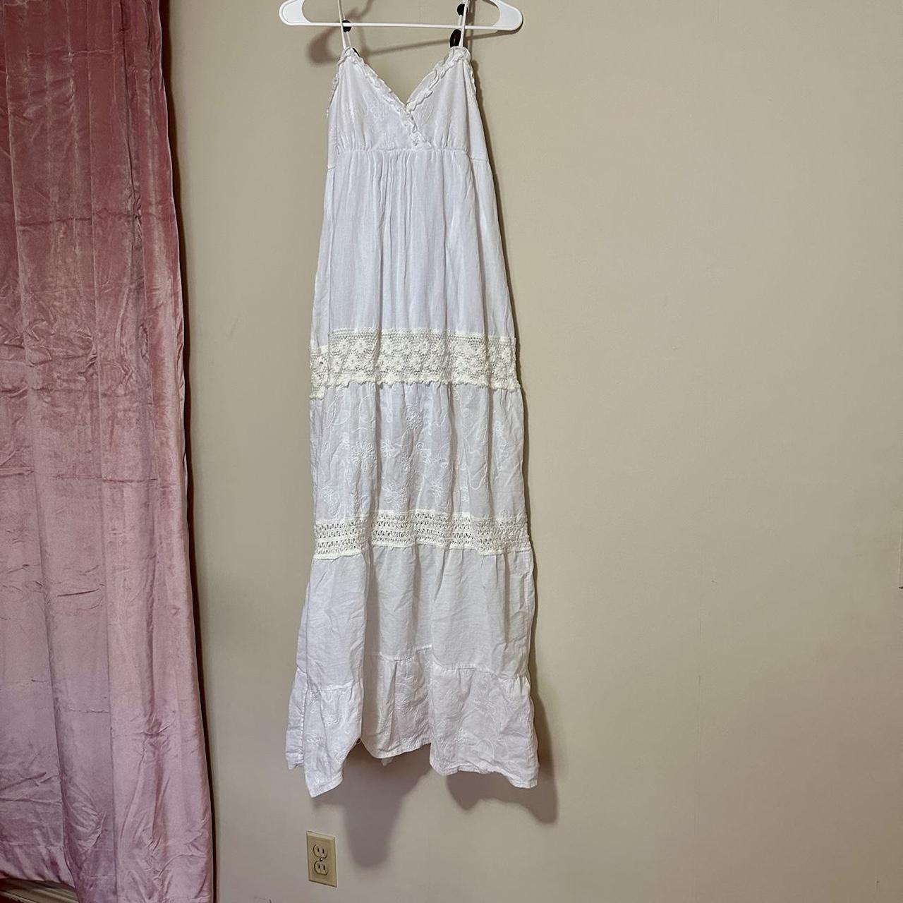White maxi dress with island summer vibes or cottage... - Depop