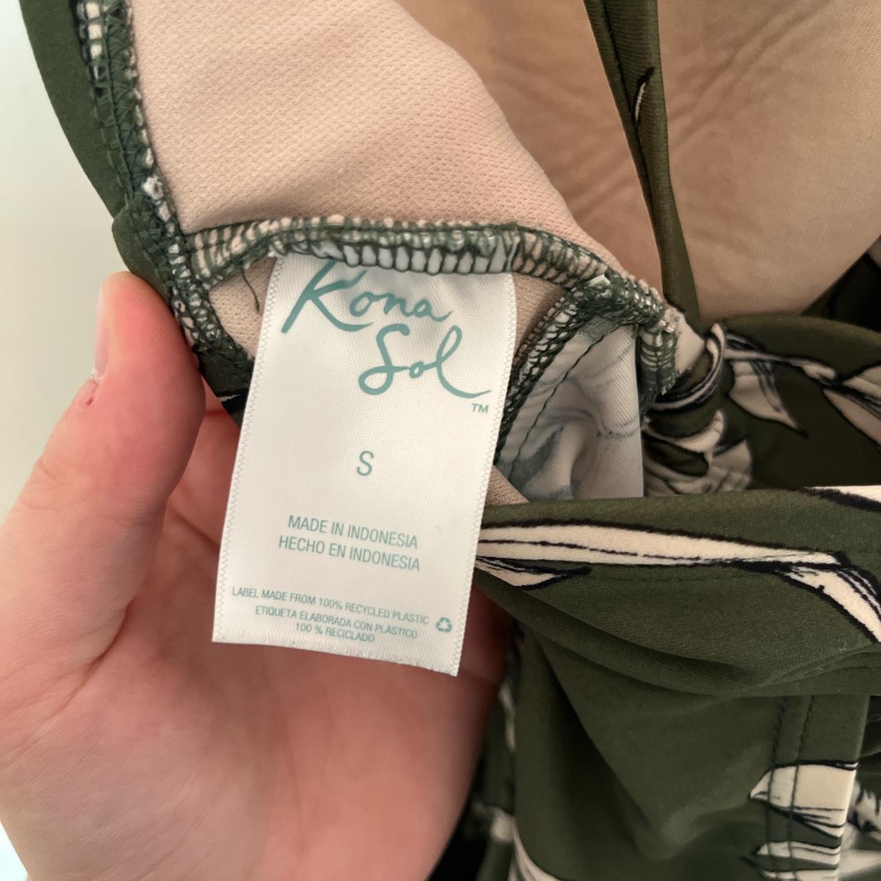 Kona Sol Women's Green and Cream Bikiniandtankinitops Depop