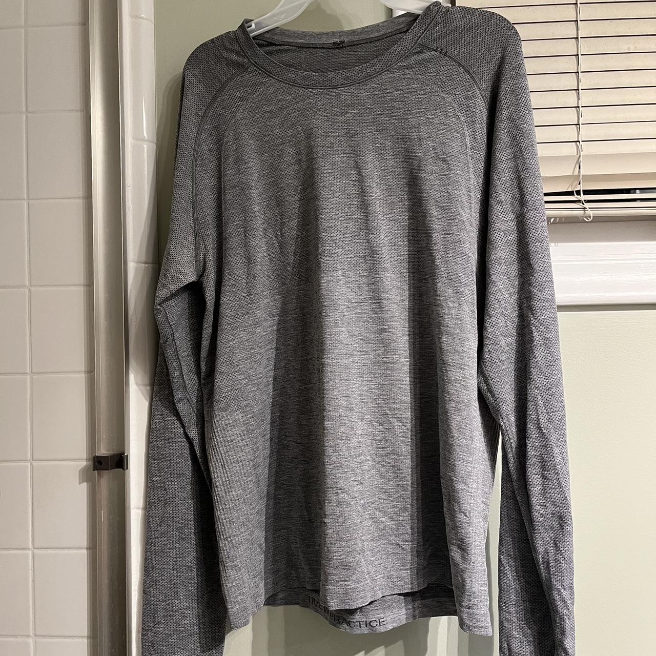 Lululemon Men's Grey Shirt | Depop