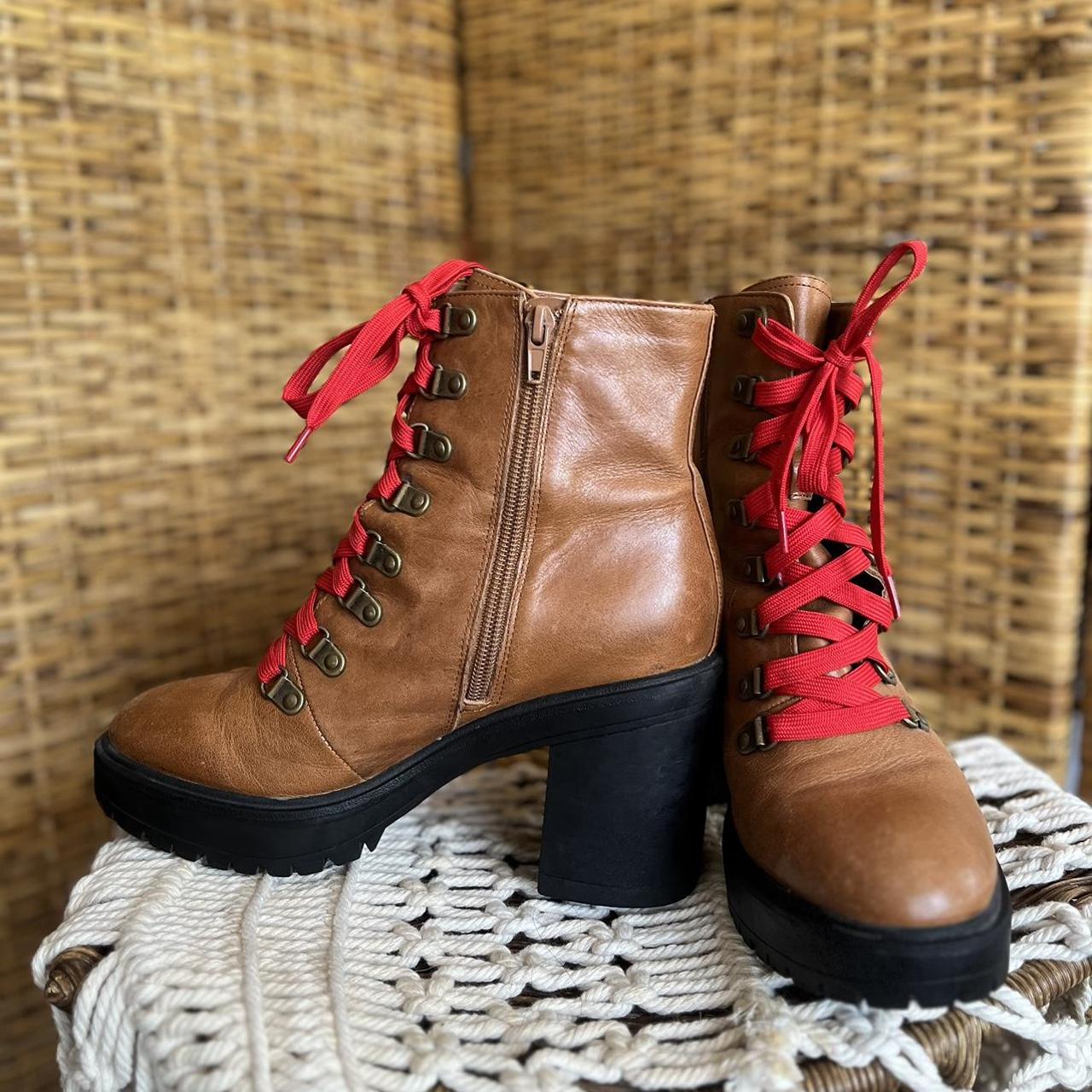 Barbero Legítimo colección Steve Madden Women's Brown and Red Boots | Depop