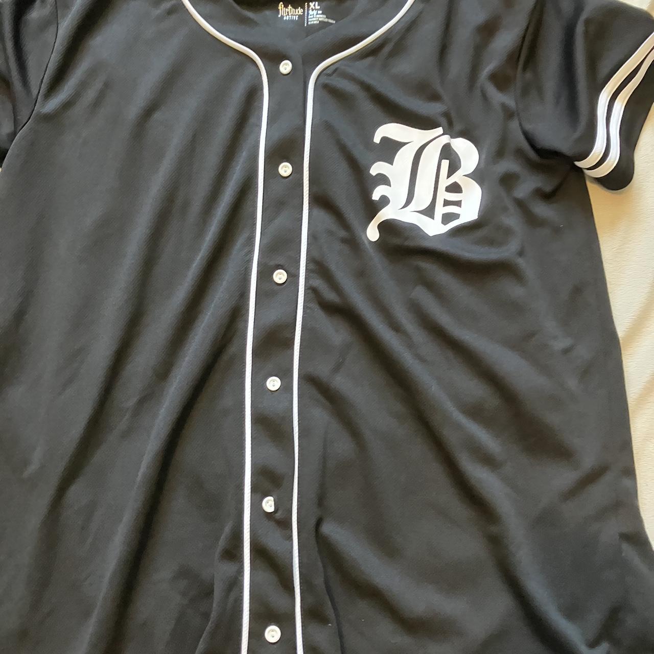 Detroit Tigers baseball jersey! This super cute - Depop