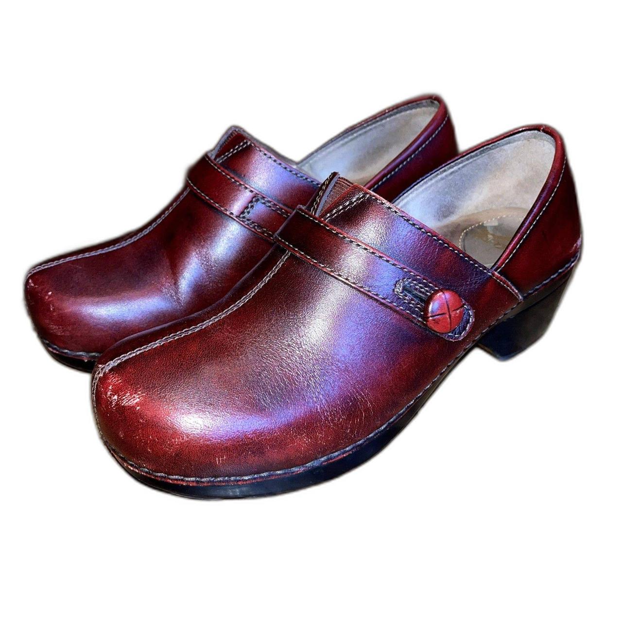 Red dansko fashion clogs