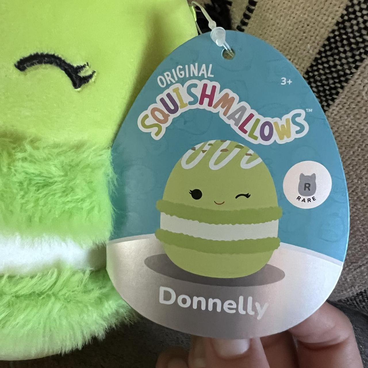 NWT Donnelly the Macaroon Squishmallows, size on the