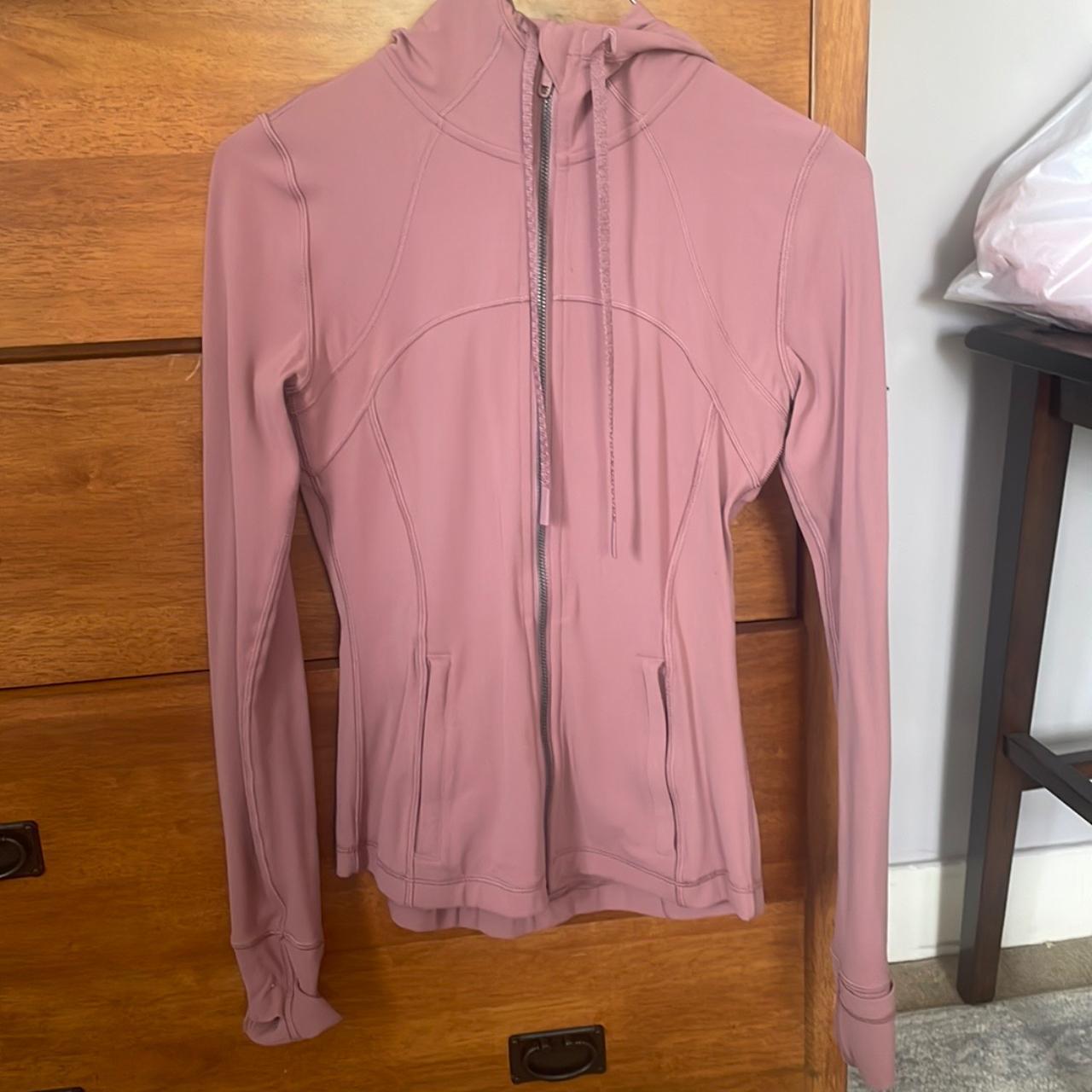 Lululemon Men's Pink Gilet Depop