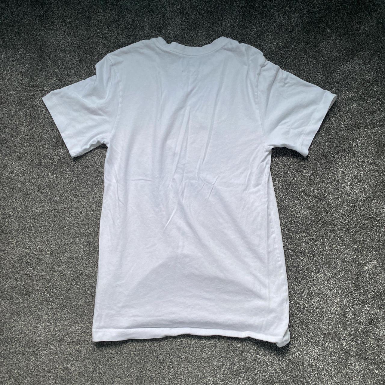 mens white t shirts nike
