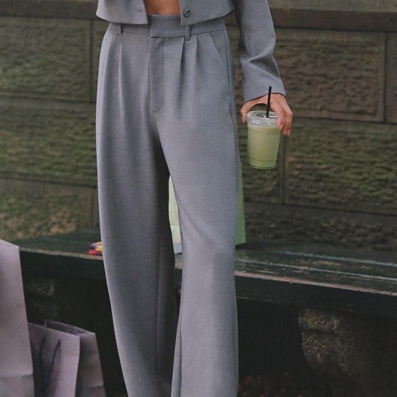 Abercrombie & Fitch Women's Grey Trousers Depop