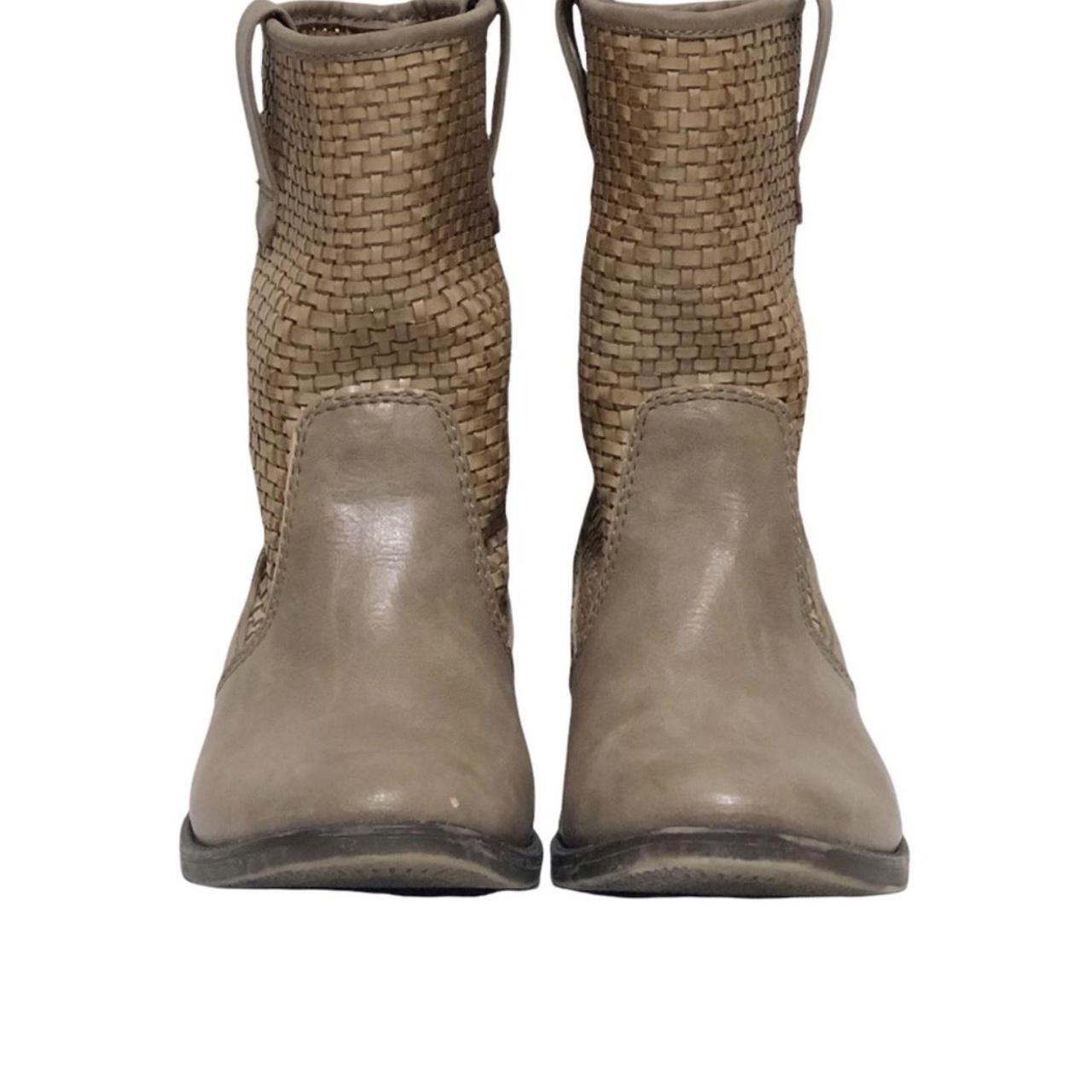 bare traps boots clearance