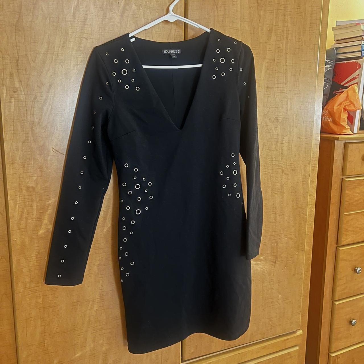 item listed by leyahtings
