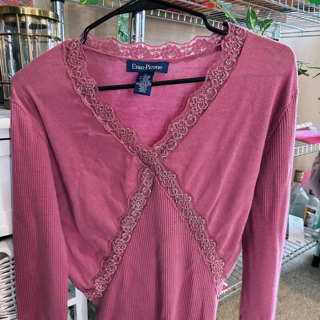 Pink Evan Picone blouse 💕🌸 Size small but fits like... - Depop