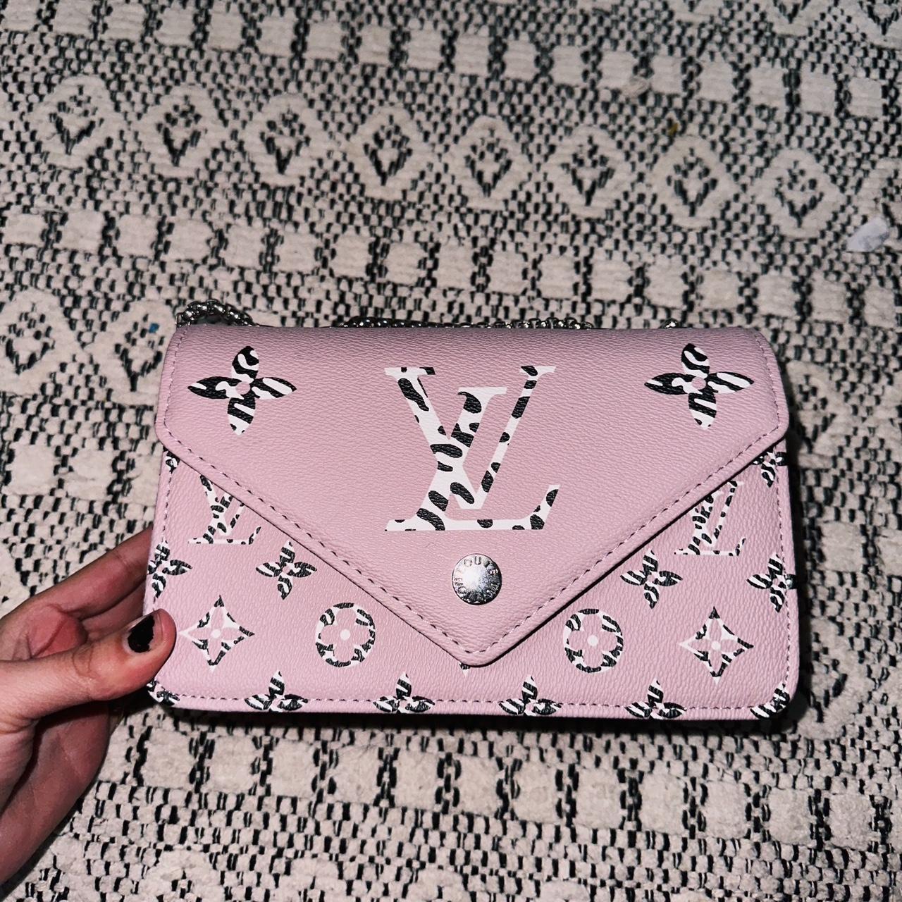 Louis Vuitton Women's Pink Bag Depop