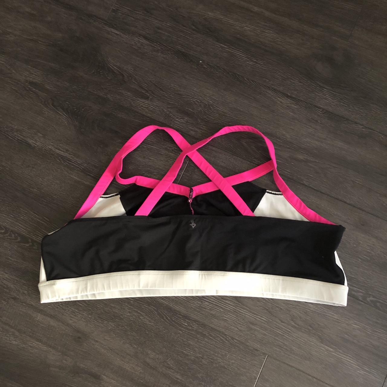 Torrid Black & Pink Cutout Sports Bra {6X} Preloved - Depop