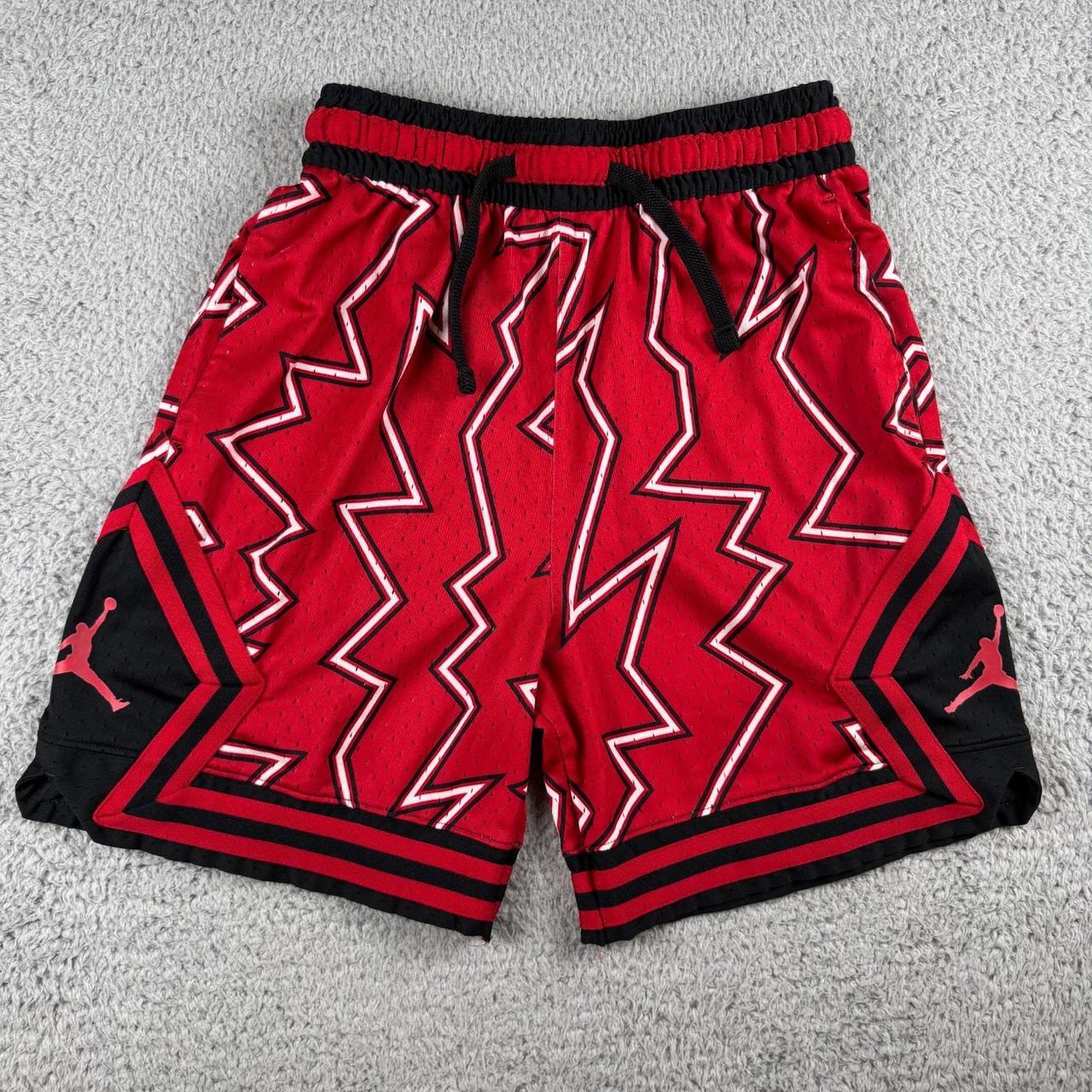 item listed by hlakthrifts