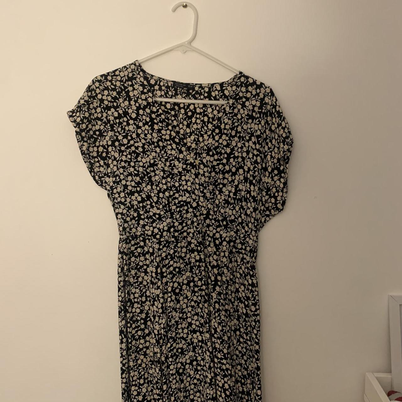 Cotton on dress. Sits loose. Depop