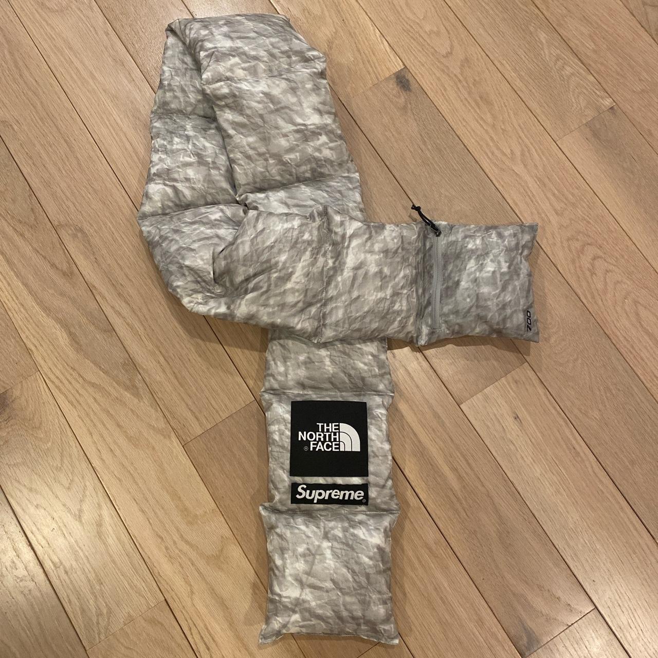 SUPREME THE NORTH FACE PAPER PRINT 700 FILL DOWN... - Depop