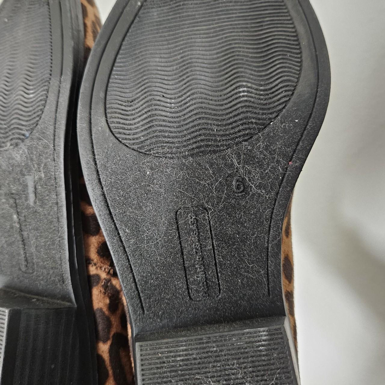 Kohl's Women's Black and Brown Boots Depop